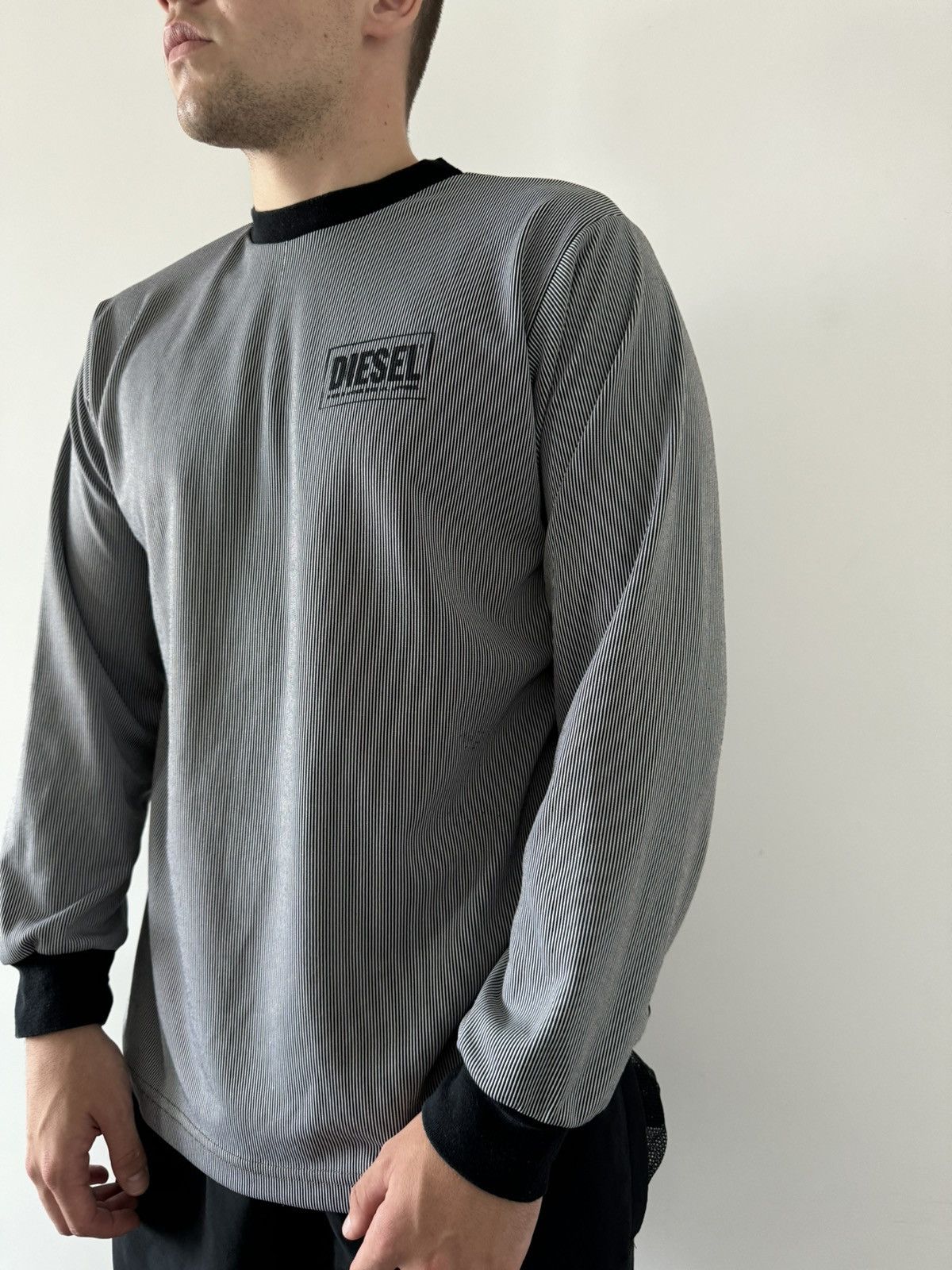 Designer 💌 VINTAGE Y2K 00’s DIESEL DISTRESSED SWEATSHIRT STRIPED Size US L / EU 52-54 / 3 - 1 Thumbnail