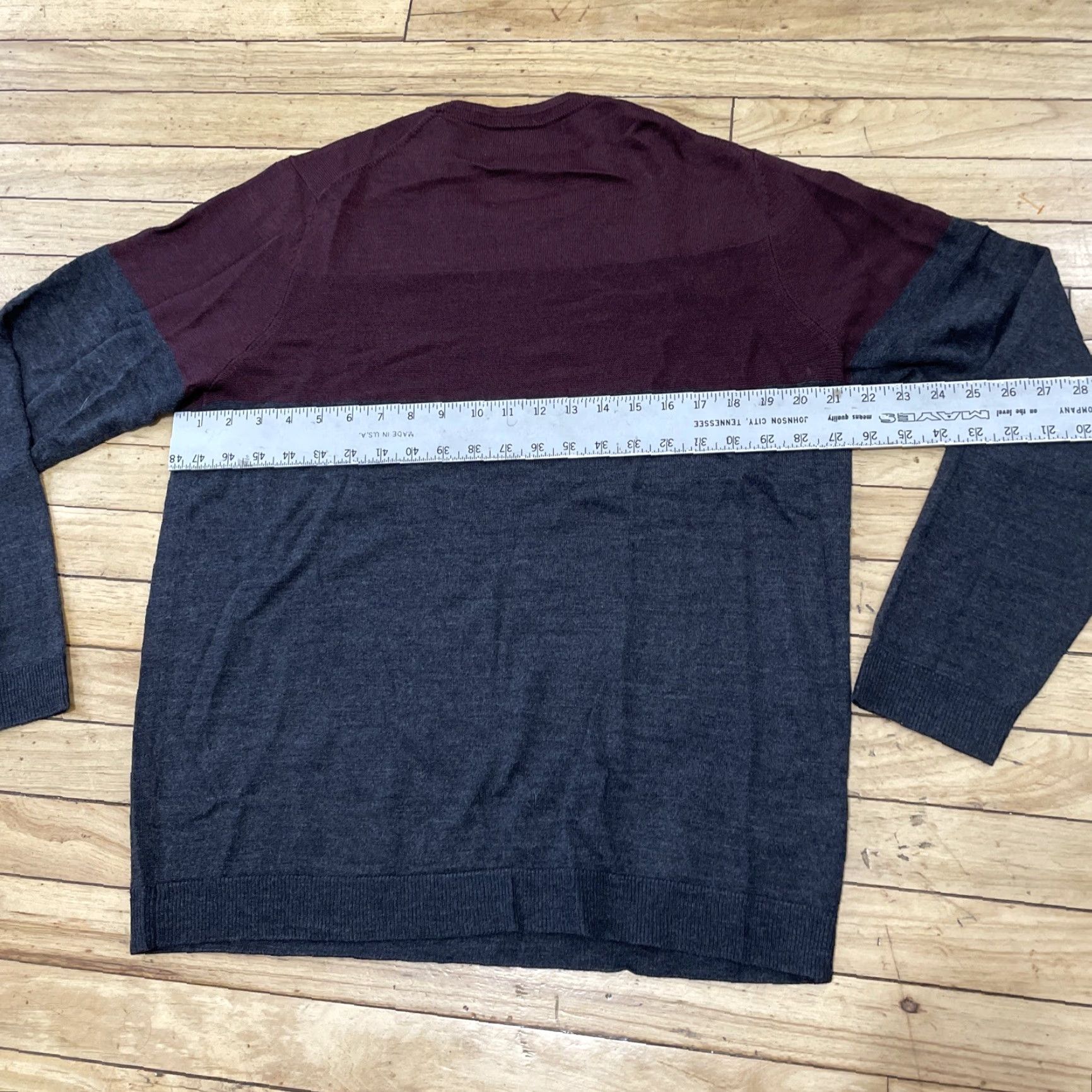 Apt. 9 APt. 9 Merino Wool Sweater Men L Colorblock Red Gray Soft Preppy Pullover Size US L / EU 52-54 / 3 - 7 Thumbnail