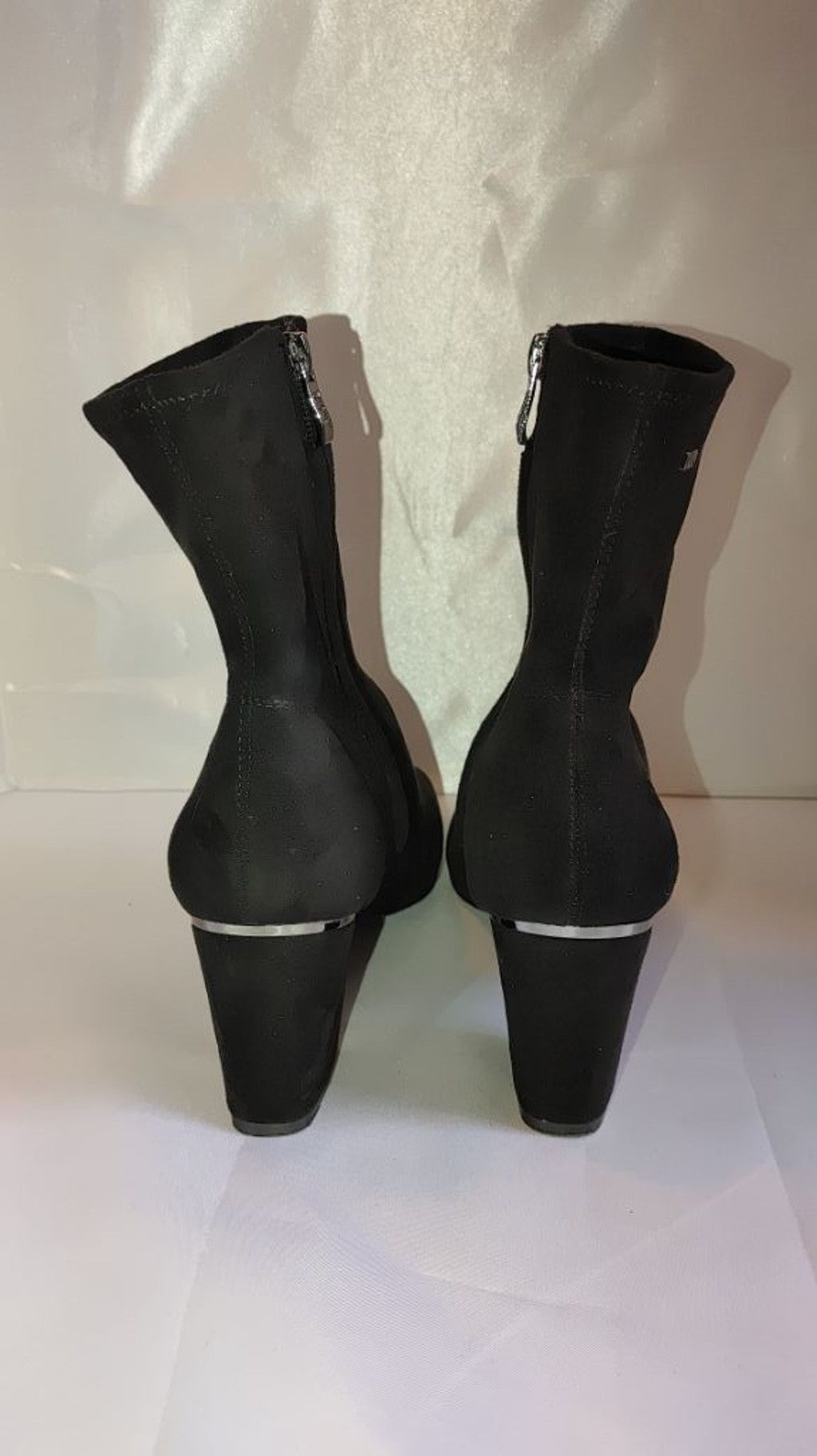 DKNY DKNY Cavale Suede Booties Size 10M NWOB Size US 10 / IT 40 - 7 Thumbnail