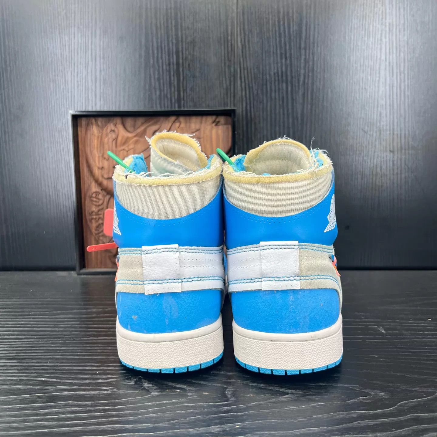 Off-White OW x AJ1 University Blue 43 Good Condition Boxed Size US 10 / EU 43 - 6 Thumbnail