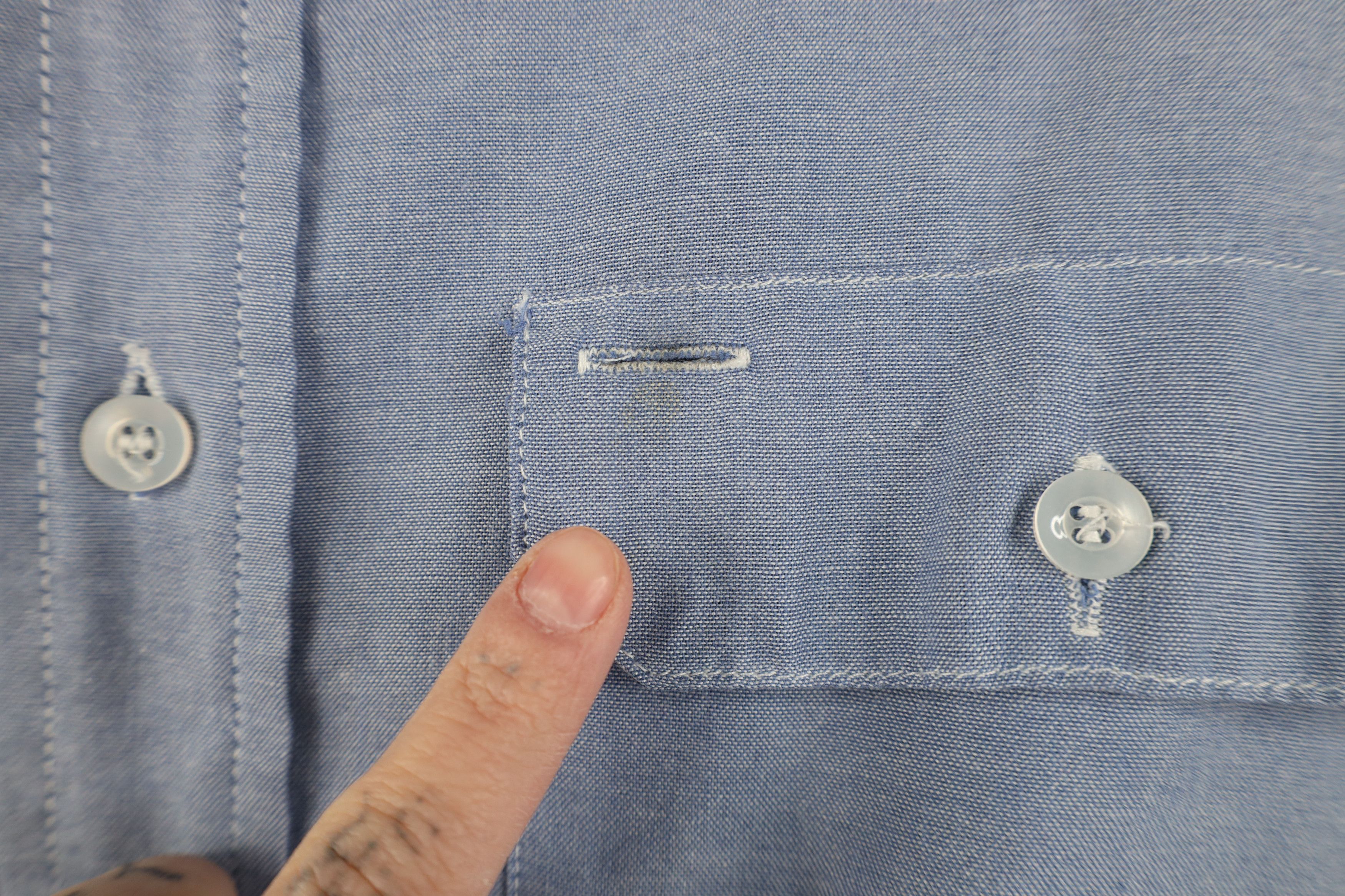 Vintage Vintage 90s Streetwear Chambray Button Shirt Workwear Blue Size US L / EU 52-54 / 3 - 4 Thumbnail