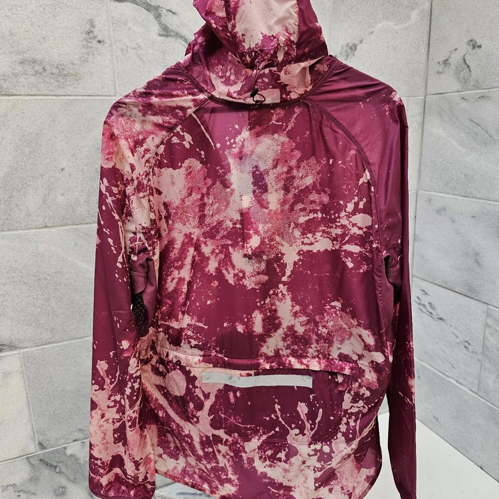 Nike Nike Men's Cream and Burgundy Jacket Size US L / EU 52-54 / 3 - 7 Thumbnail