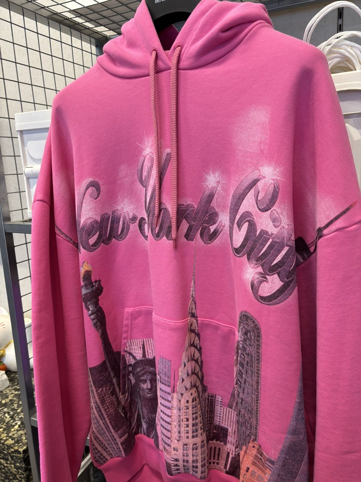 Balenciaga NWT New York City airbrush hoodie Resort 2018 Size US S / EU 44-46 / 1 - 3 Thumbnail