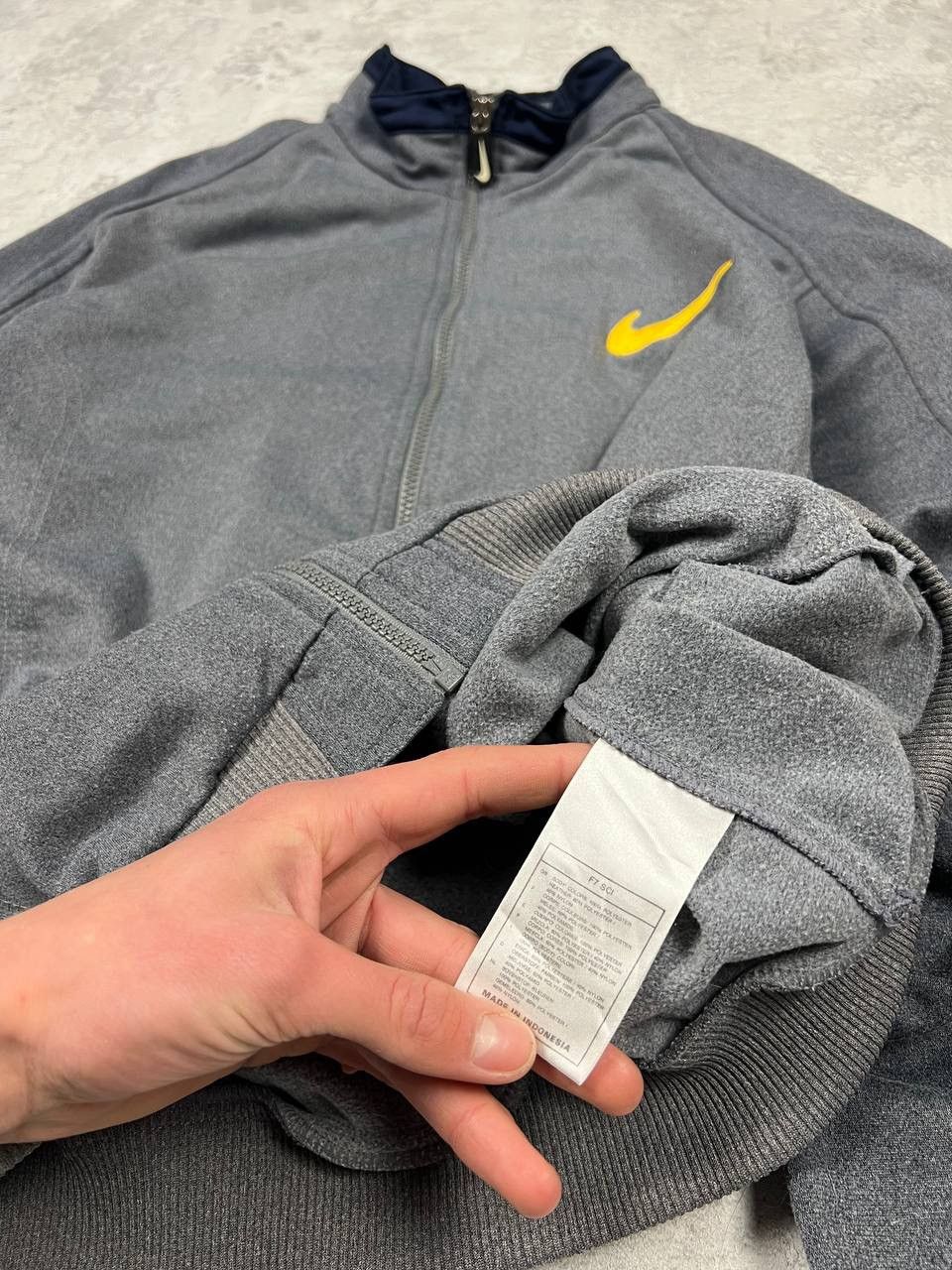 Nike Vintage Nike Track Jacket Big Logo Size US L / EU 52-54 / 3 - 13 Thumbnail