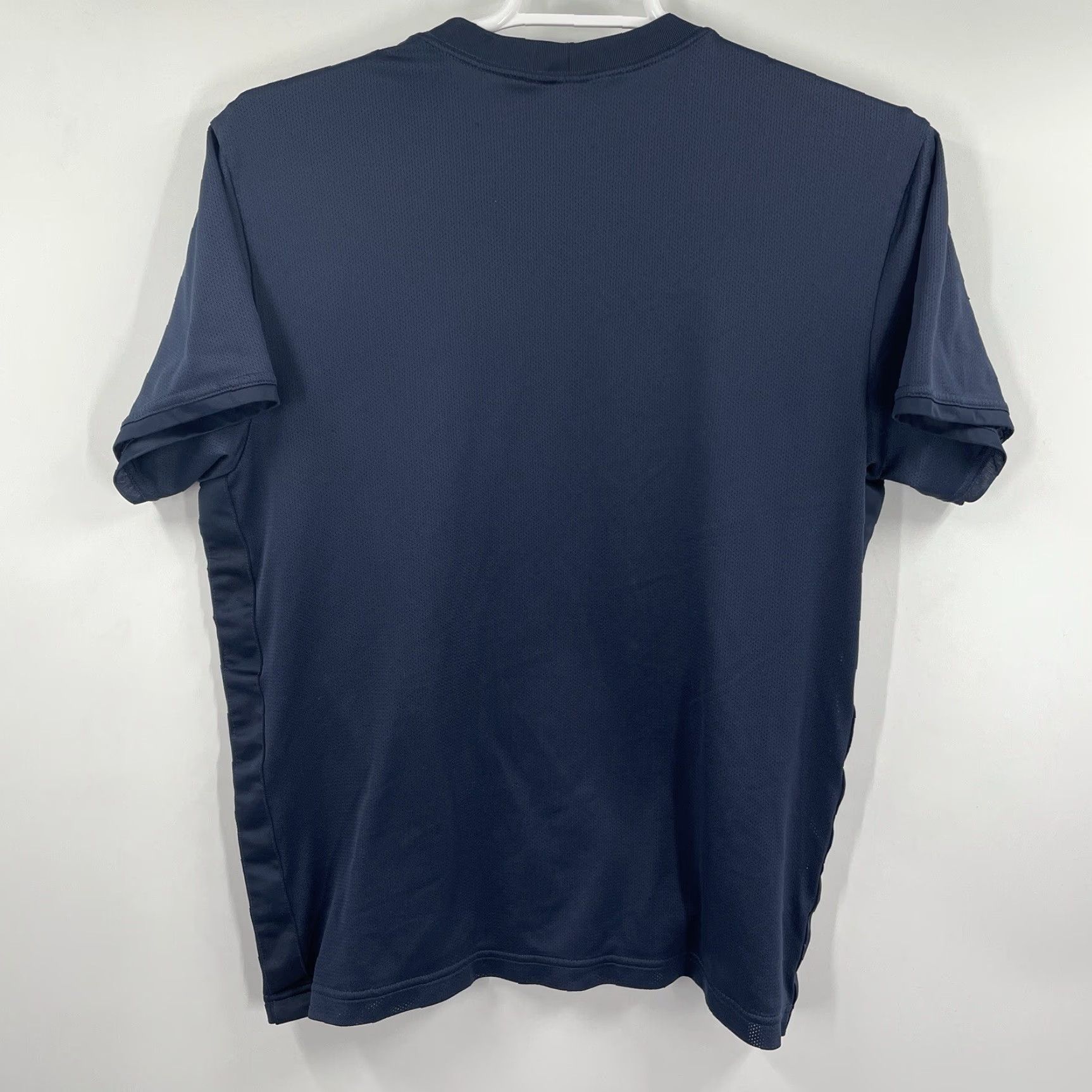 Nike Nike T Shirt Adult XL Navy Blue White Gym Workout Mens Lightweight Pullover Crew Neck Short Sleeve Solid Nike Shirt Mens XL Navy Blue White Size US XL / EU 56 / 4 - 2 Thumbnail