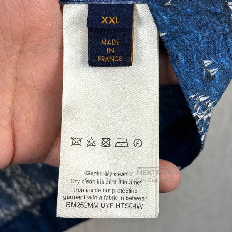 Louis Vuitton Louis Vuitton FW25 Logo Printed Point-Neck Single-Breasted Size US XXL / EU 58 / 5 - 6 Thumbnail
