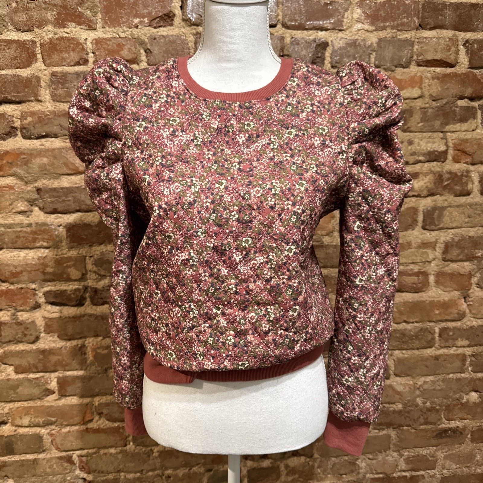 & Other Stories TCEC Women’s Quilted Puff Sleeved Top Sz M Prairie Core Size M / US 6-8 / IT 42-44 - 1 Thumbnail