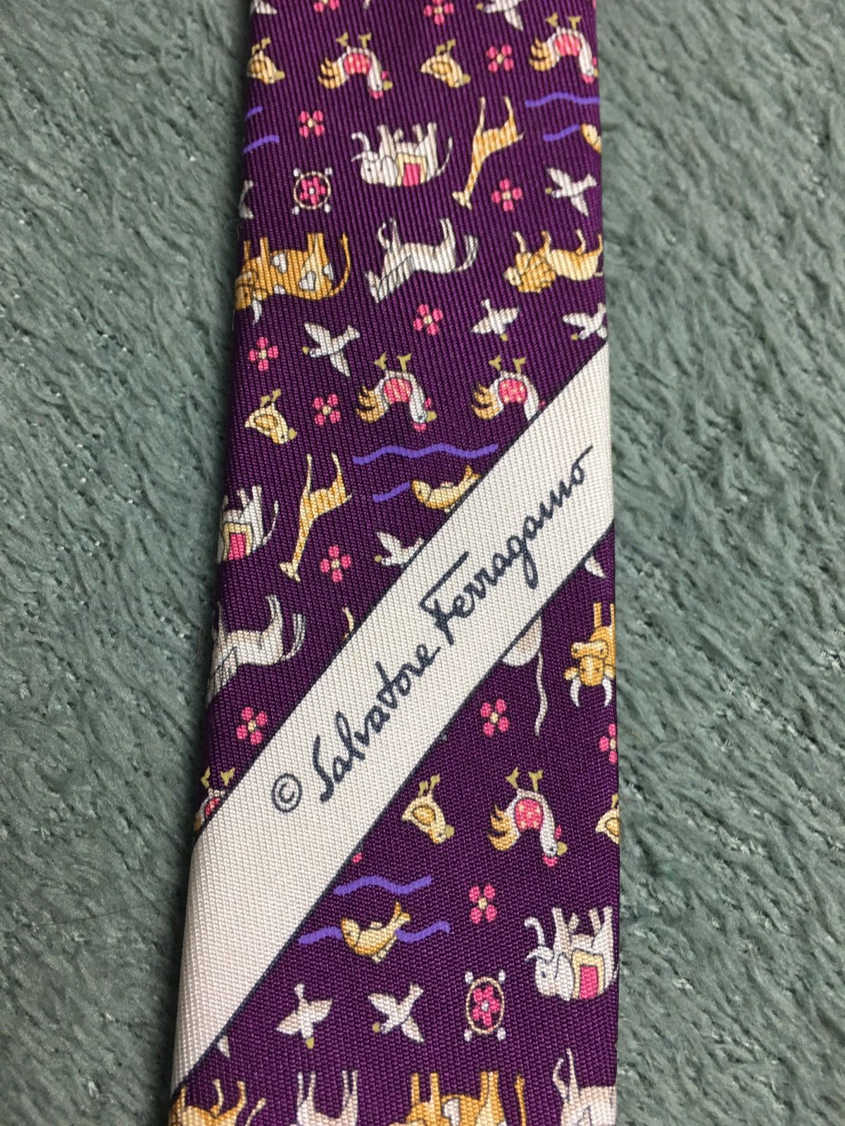 Salvatore Ferragamo Salvatore Ferragamo Funny Animals Print Silk Mens Tie Size ONE SIZE - 8 Thumbnail