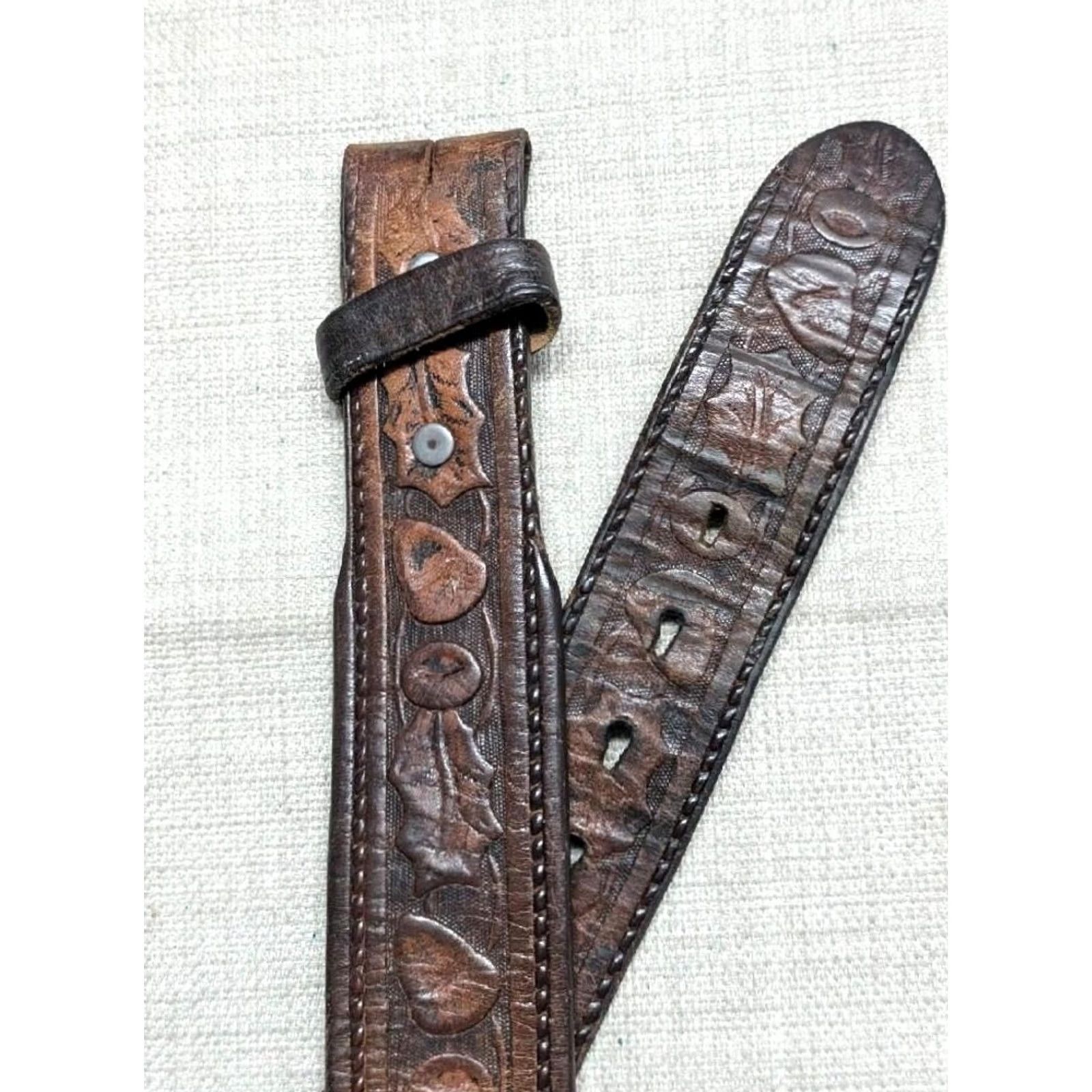 Vintage VINTAGE TOOLED bucke belt ACORNS cowhide leather 32 brown WESTERN tapered cowboy Size 32 - 3 Thumbnail