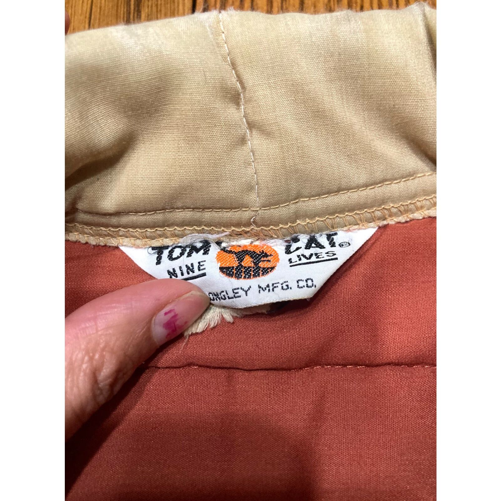 Vintage VINTAGE Tom Cat Mens Vest Jacket M USA Nine Lives Full Zip Orange Canvas 65% Polyester 35% Cotton Sleeveless Classic Zip Up Size US M / EU 48-50 / 2 - 4 Thumbnail