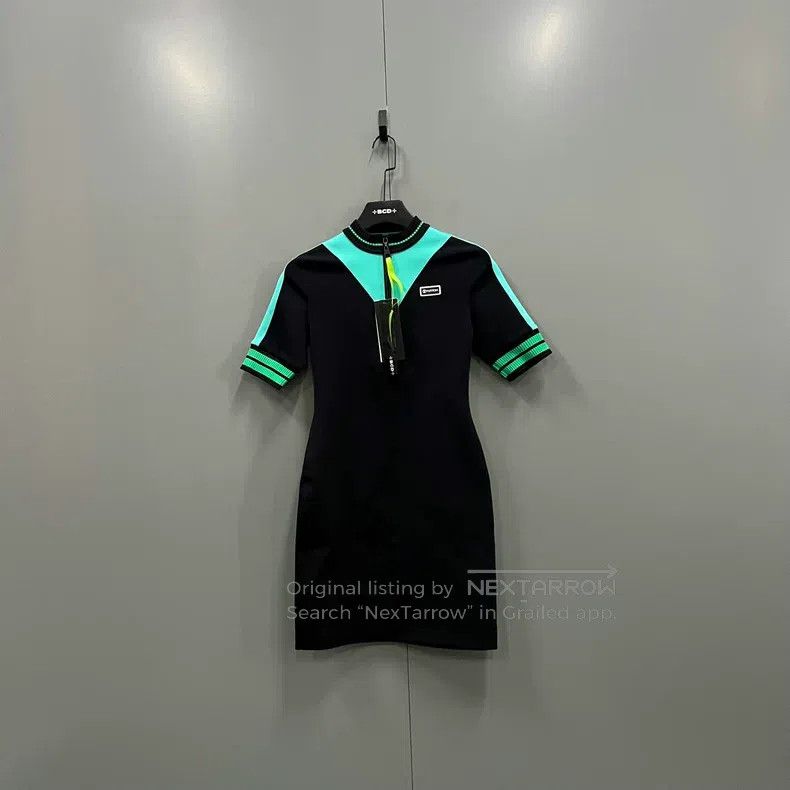 Louis Vuitton Louis Vuitton Contrasting stripe-trimmed short-sleeved dre Size XS / US 0-2 / IT 36-38 - 1 Thumbnail