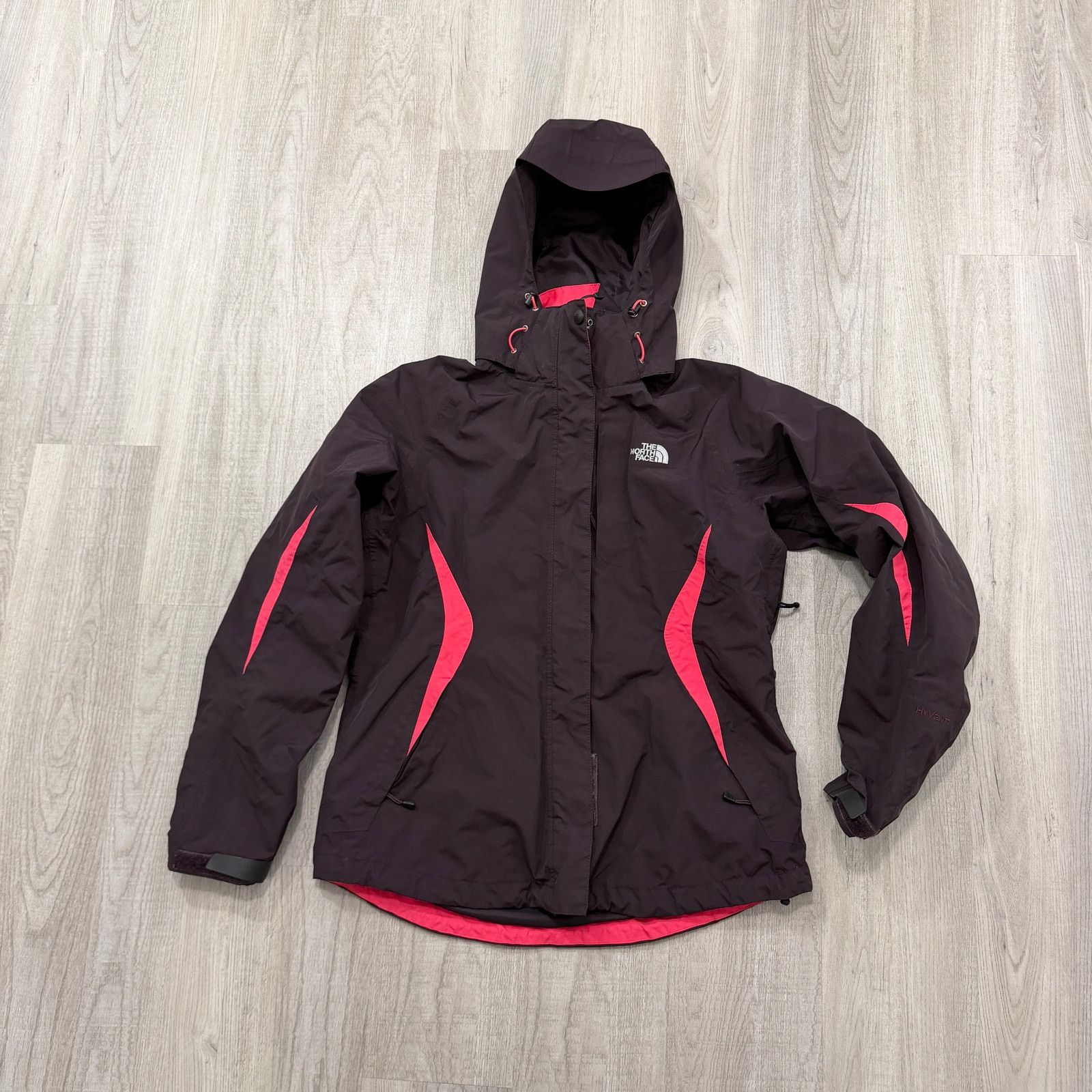 The North Face The North Face Hyvent Jacket Women's Medium Dark Red Pink Size M / US 6-8 / IT 42-44 - 1 Thumbnail