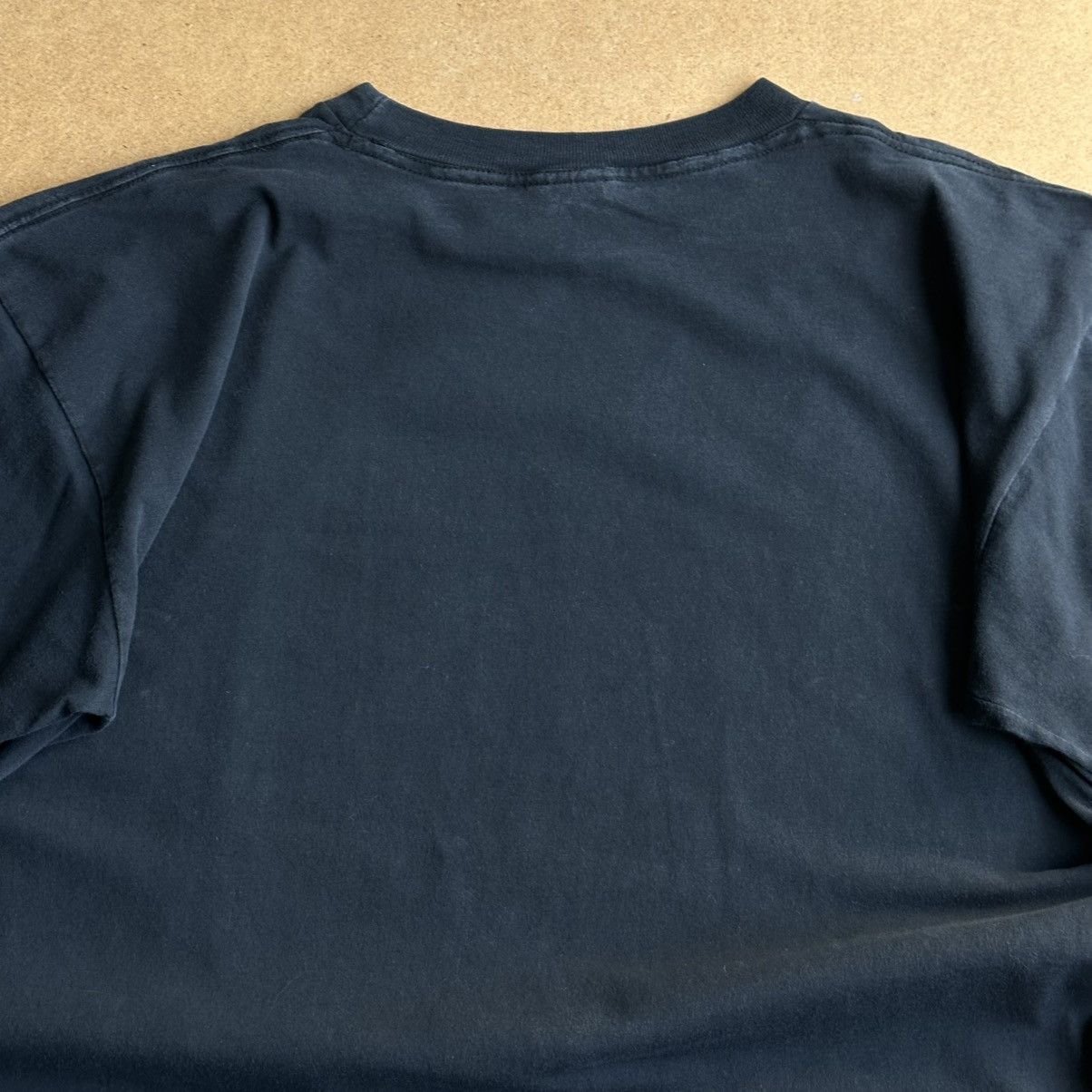 Vintage Vintage 1995 Judge Dredd “He is the Law!” Movie Promo Tee Size US XL / EU 56 / 4 - 8 Thumbnail