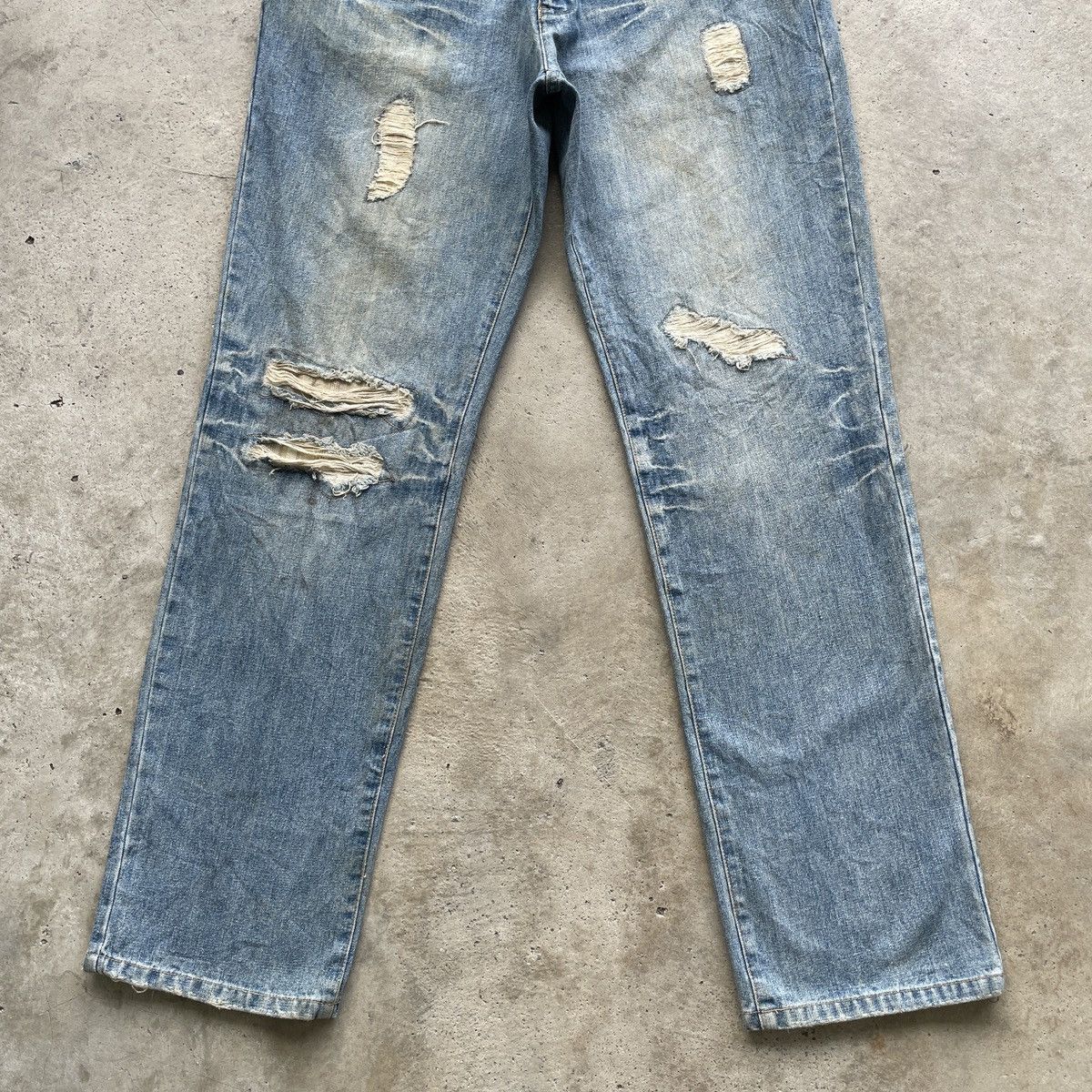 Japanese Brand Vintage Distressed Japanese Rare Faded Jeans Denim Pants W32 Size US 32 / EU 48 - 4 Thumbnail