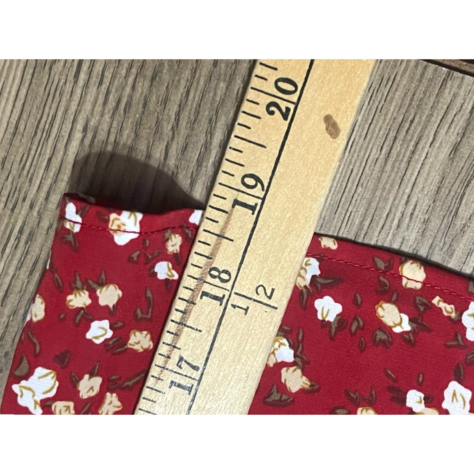 Vintage Jouica Shirt Womens XL Red White Floral V-neck T-Shirt Short Sleeve Pullover Casual Regular Size XL / US 12-14 / IT 48-50 - 6 Thumbnail