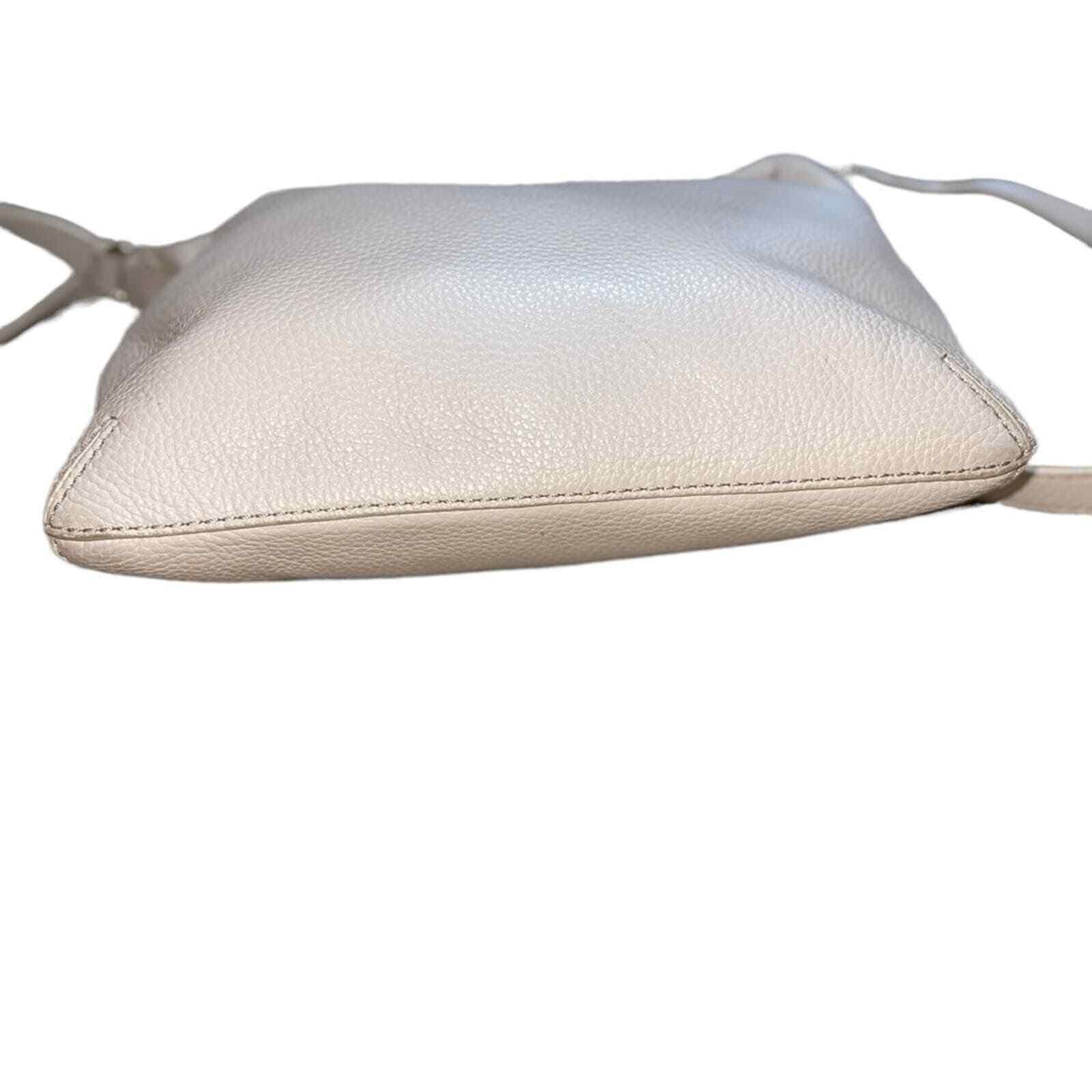 Kate Spade Kate Spade White Pebble Leather Crossbody Purse White Size ONE SIZE - 4 Thumbnail