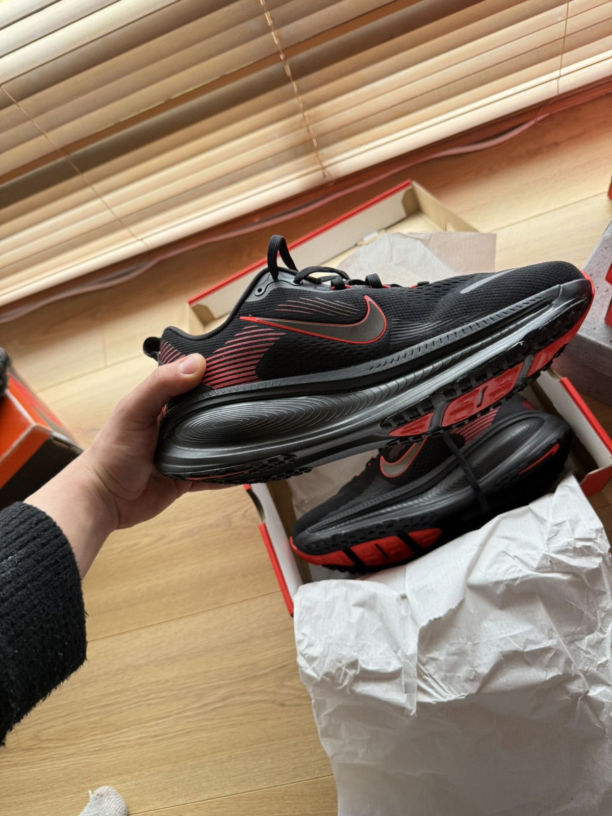 Nike Nike Zoom Black & Red Size US 11 / EU 44 - 3 Thumbnail
