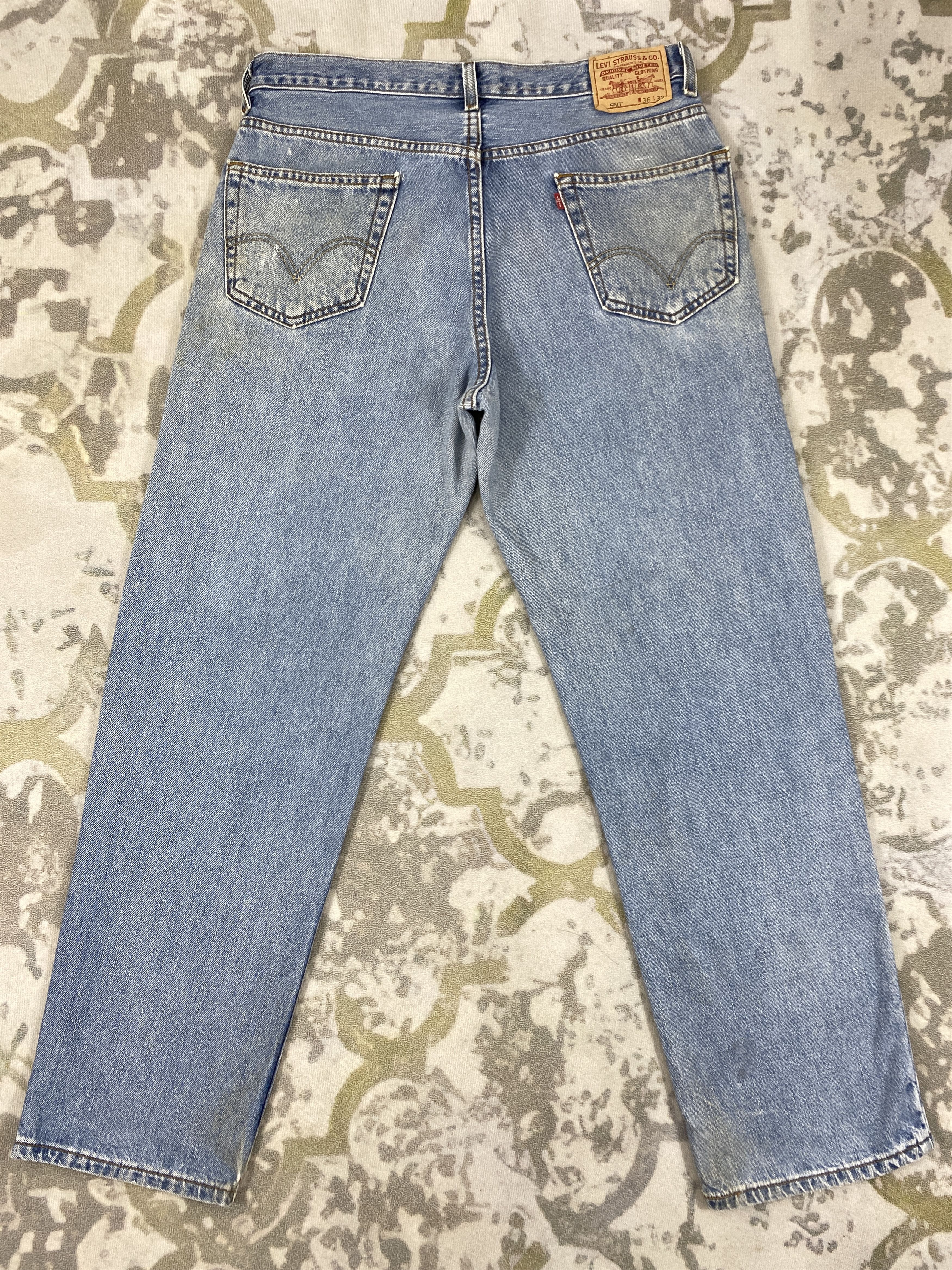 Vintage Light Blue Wash Vintage Levi's 550 36x32 Denim -JN2121 Size US 36 / EU 52 - 2 Thumbnail