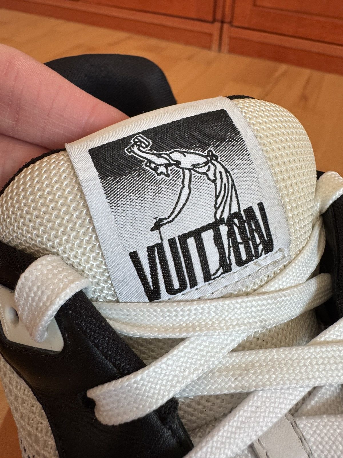 Louis Vuitton Louis Vuitton LV Trainer Black Denim Velcro Strap Size US 10 / EU 43 - 11 Thumbnail
