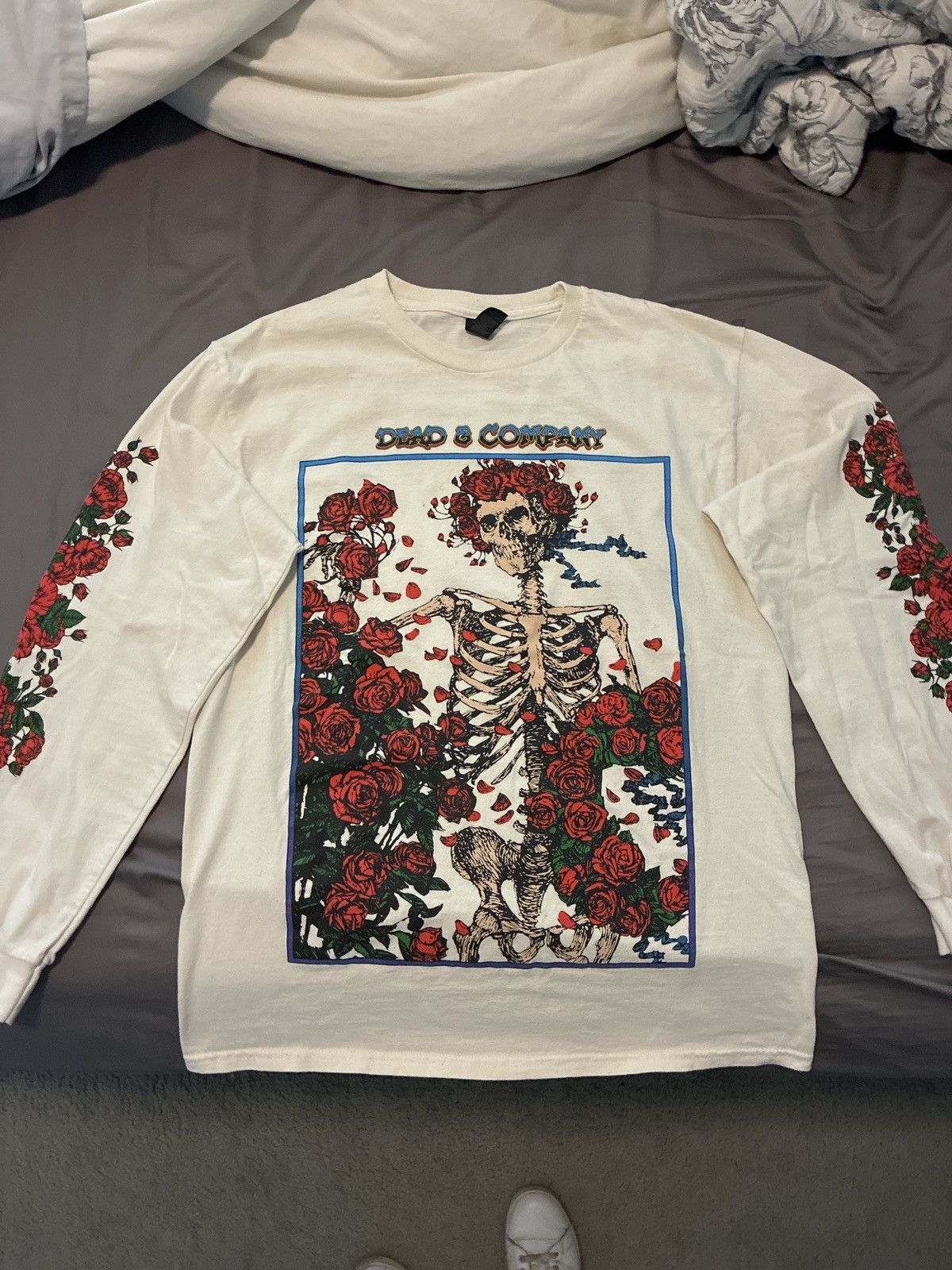 Gildan Dead & Company Bertha 2025 “Dead Forever” Tour long sleeve Size US M / EU 48-50 / 2 - 1 Thumbnail