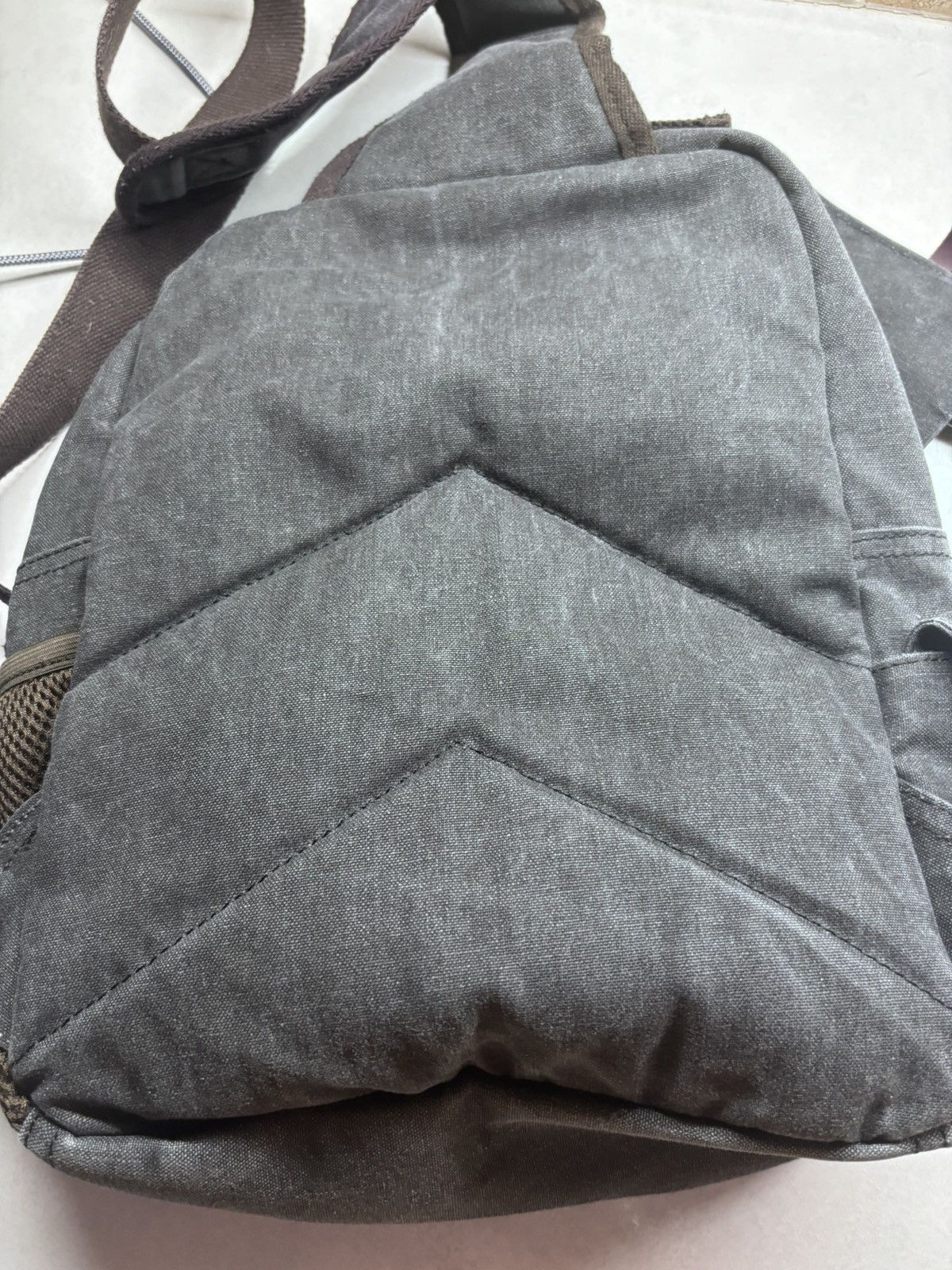 Other two in one duffle bag and backpack. Ingenious rare. Size ONE SIZE - 2 Thumbnail