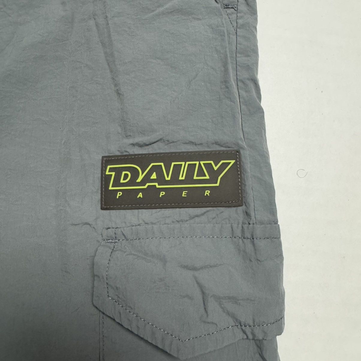 Daily Paper Unisex Daily Paper Nylon Cargo Track Parachute Pants Size US 30 / EU 46 - 4 Thumbnail