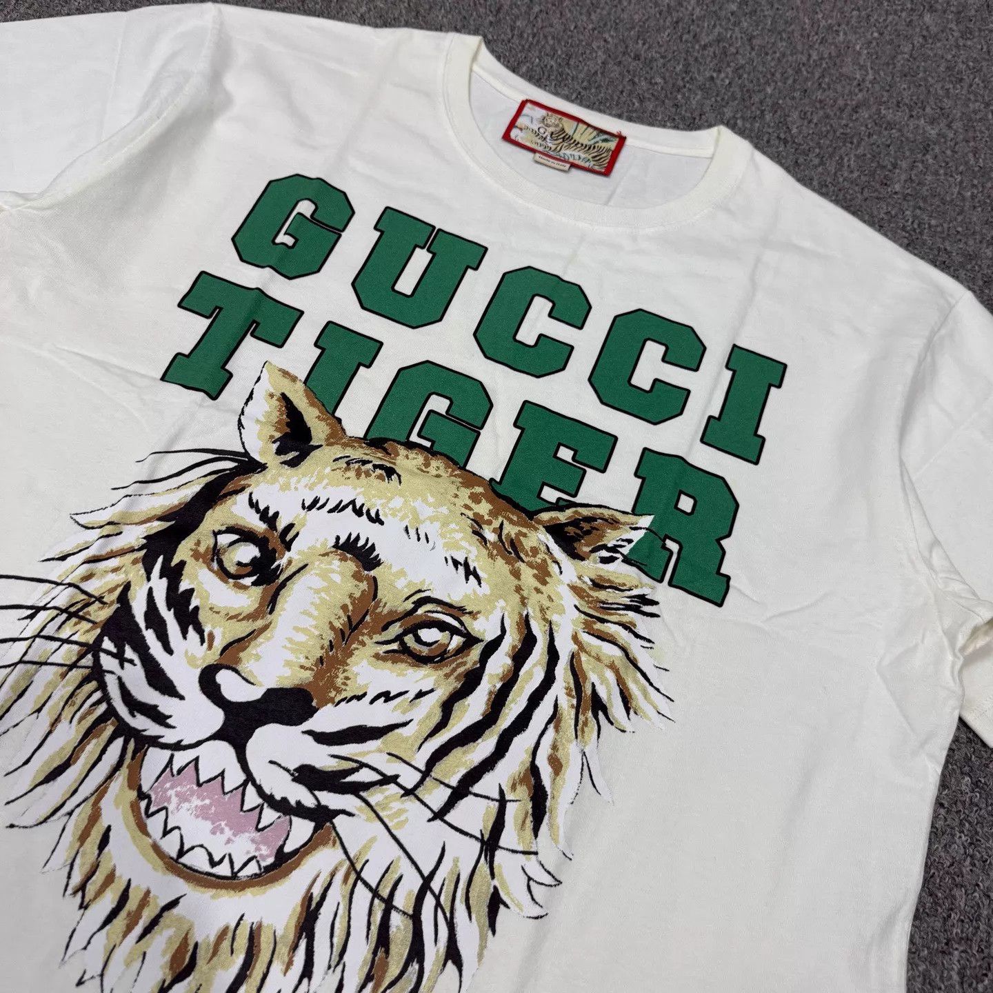 Gucci Gucci White Tiger Head T-shirt M 99 New Size US M / EU 48-50 / 2 - 3 Thumbnail