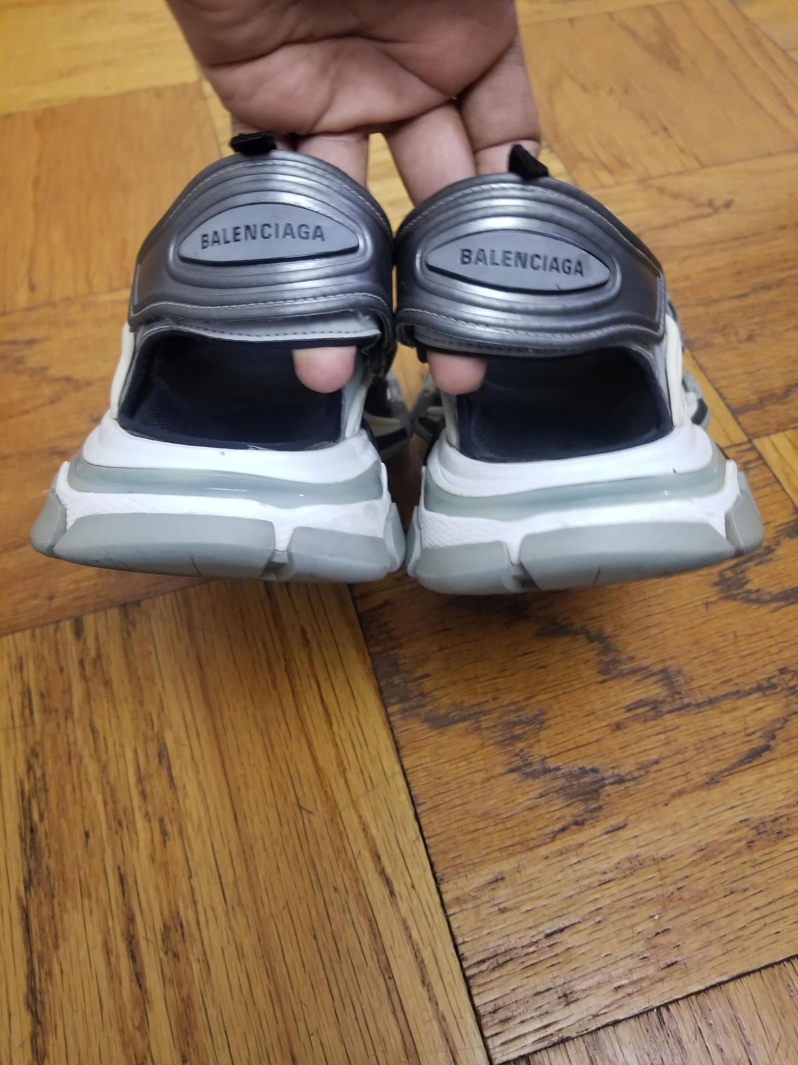 Balenciaga Balenciaga Grey Rubber Track Sandals Size 42 Size US 9 / EU 42 - 8 Thumbnail