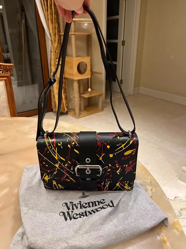 Vivienne Westwood Vivienne Westwood size os alex wrap Size ONE SIZE - 3 Thumbnail