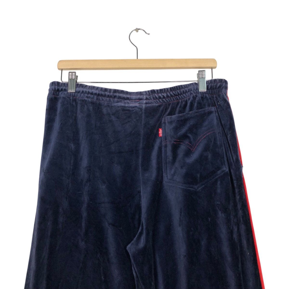 Levi's Levi’s Velour Track Pant — Navy Plush w/ Red Side Line Size US 30 / EU 46 - 10 Thumbnail