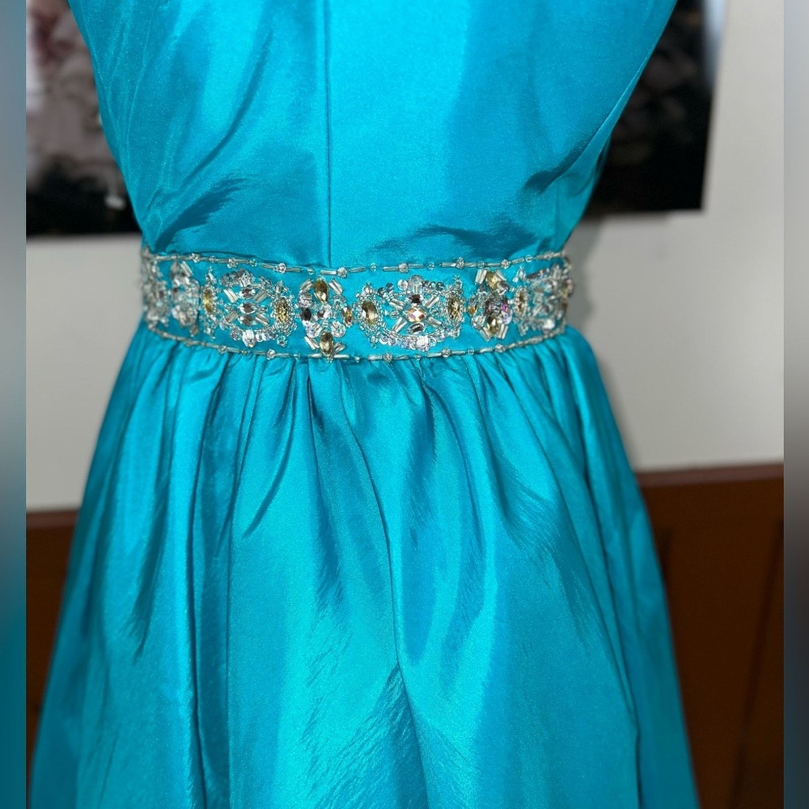 Other Pretty Mori Lee Vibrant Blue Taffeta Prom Dress! Size M / US 6-8 / IT 42-44 - 5 Thumbnail