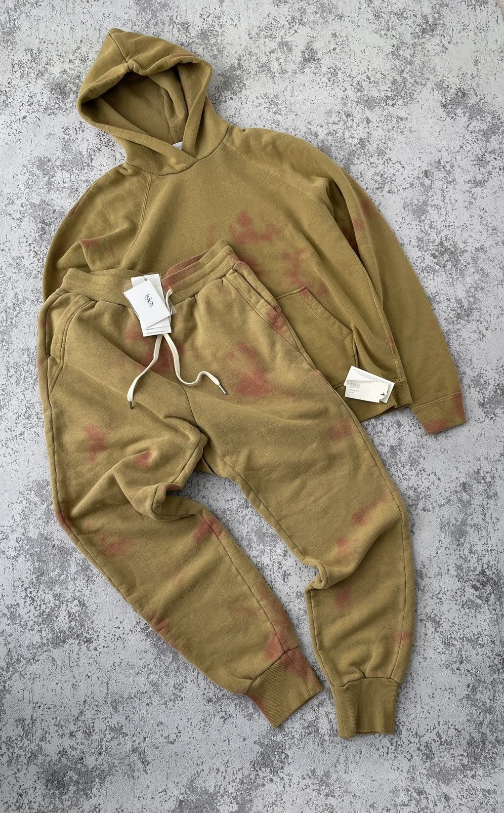 John Elliott John Elliott FW19 Double Dye Suit ( Sweatpants + Hoodie ) Size US M / EU 48-50 / 2 - 1 Thumbnail