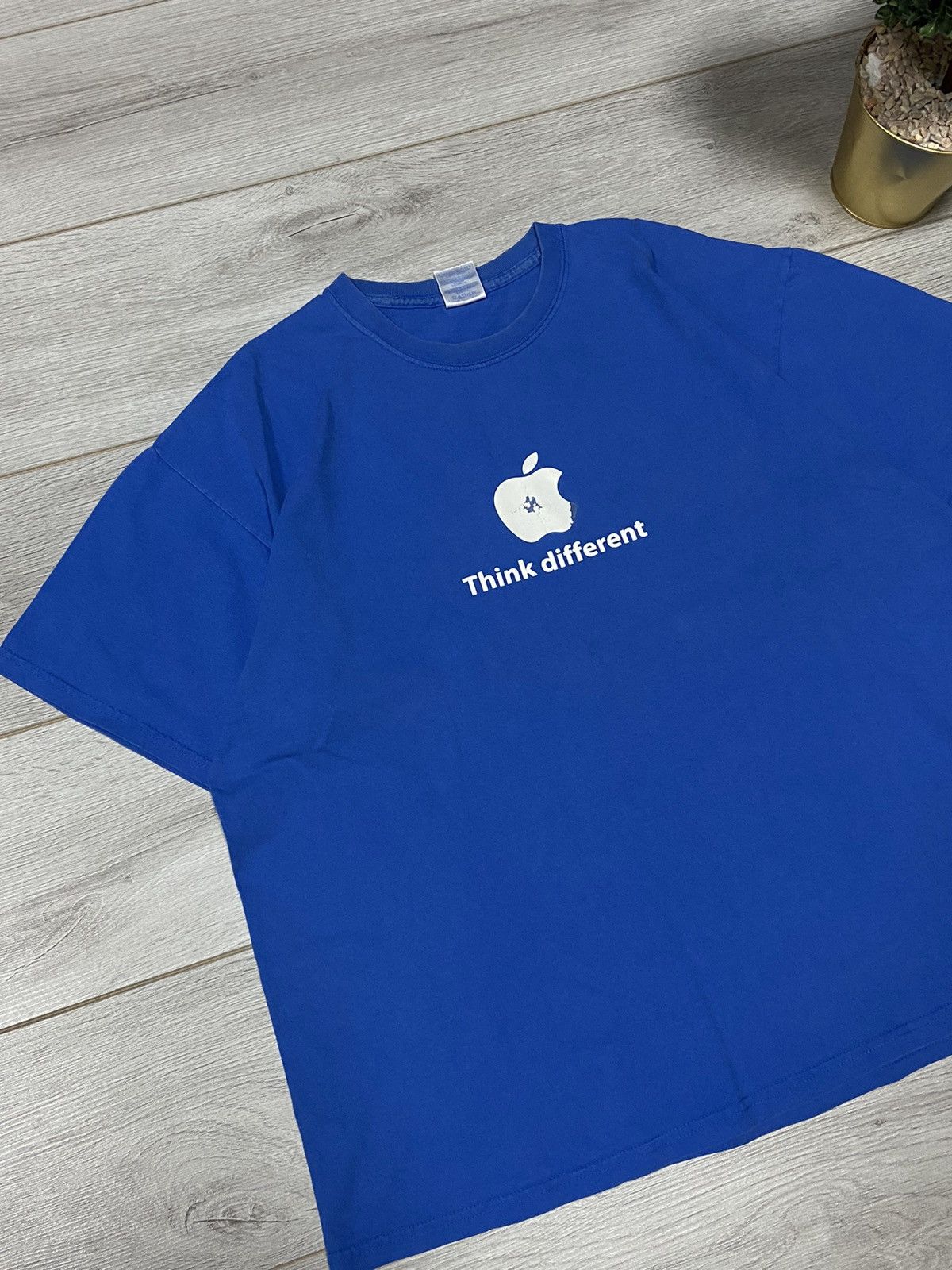 Apple Apple Think Different vintage big logo t-shirt Size US L / EU 52-54 / 3 - 2 Thumbnail