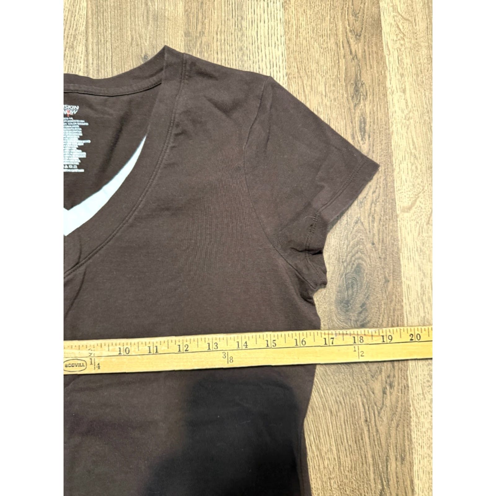 Vintage Danskin Shirts Women's Large Brown Short Sleeve V-Neck Lightweight Casual Size L / US 10 / IT 46 - 4 Thumbnail