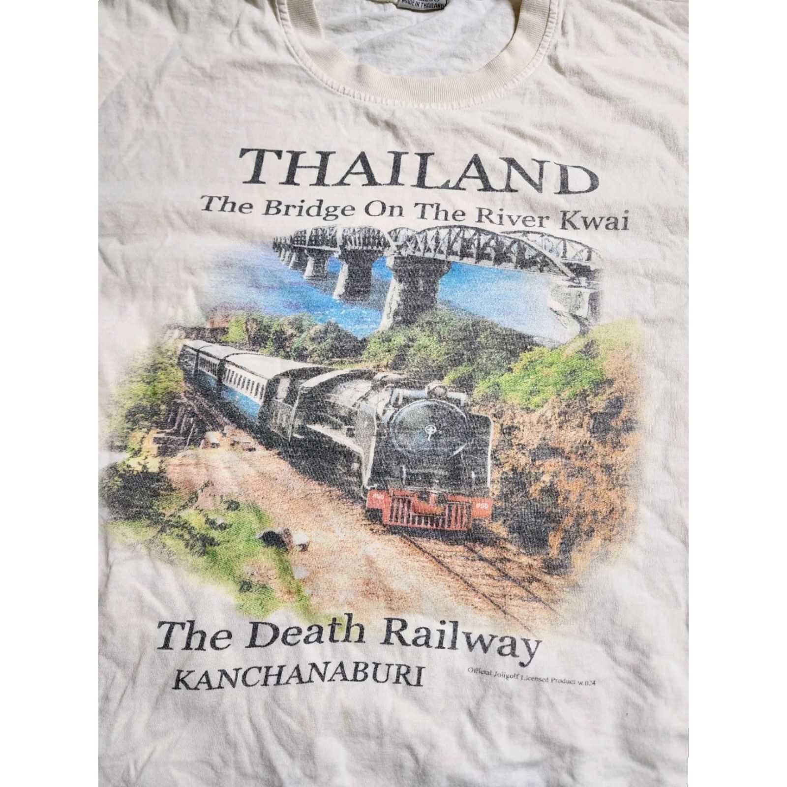 Vintage VINTAGE Joligolf Classic Wear T-Shirt Mens L Crew Neck 100% Cotton Beige Thailand The Bridge on the Kwai River Death Railway 1990s Size US L / EU 52-54 / 3 - 4 Thumbnail