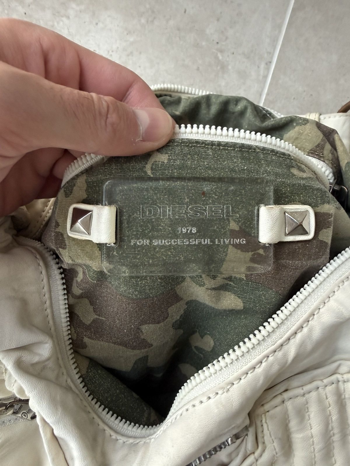 Diesel Vintage Y2K Diesel Camo Shoulder Bag Size ONE SIZE - 6 Thumbnail