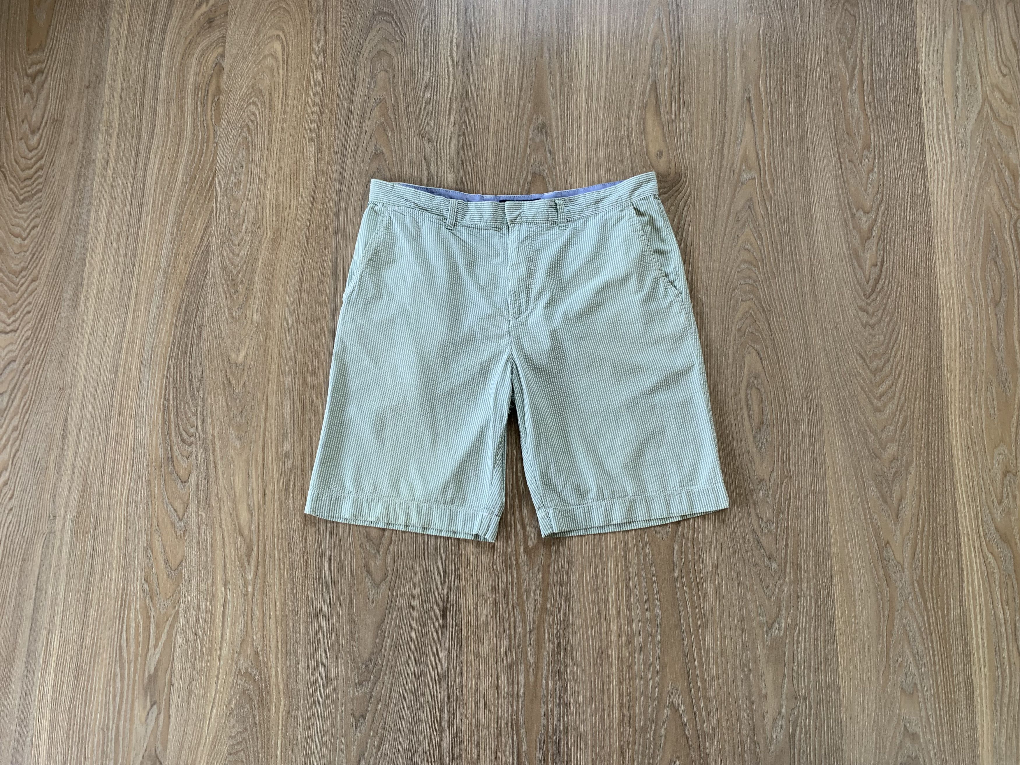 Tommy Hilfiger × Vintage Tommy Hilfiger Stripe Casual Shorts With Waffle Fabric Size US 36 / EU 52 - 1 Thumbnail