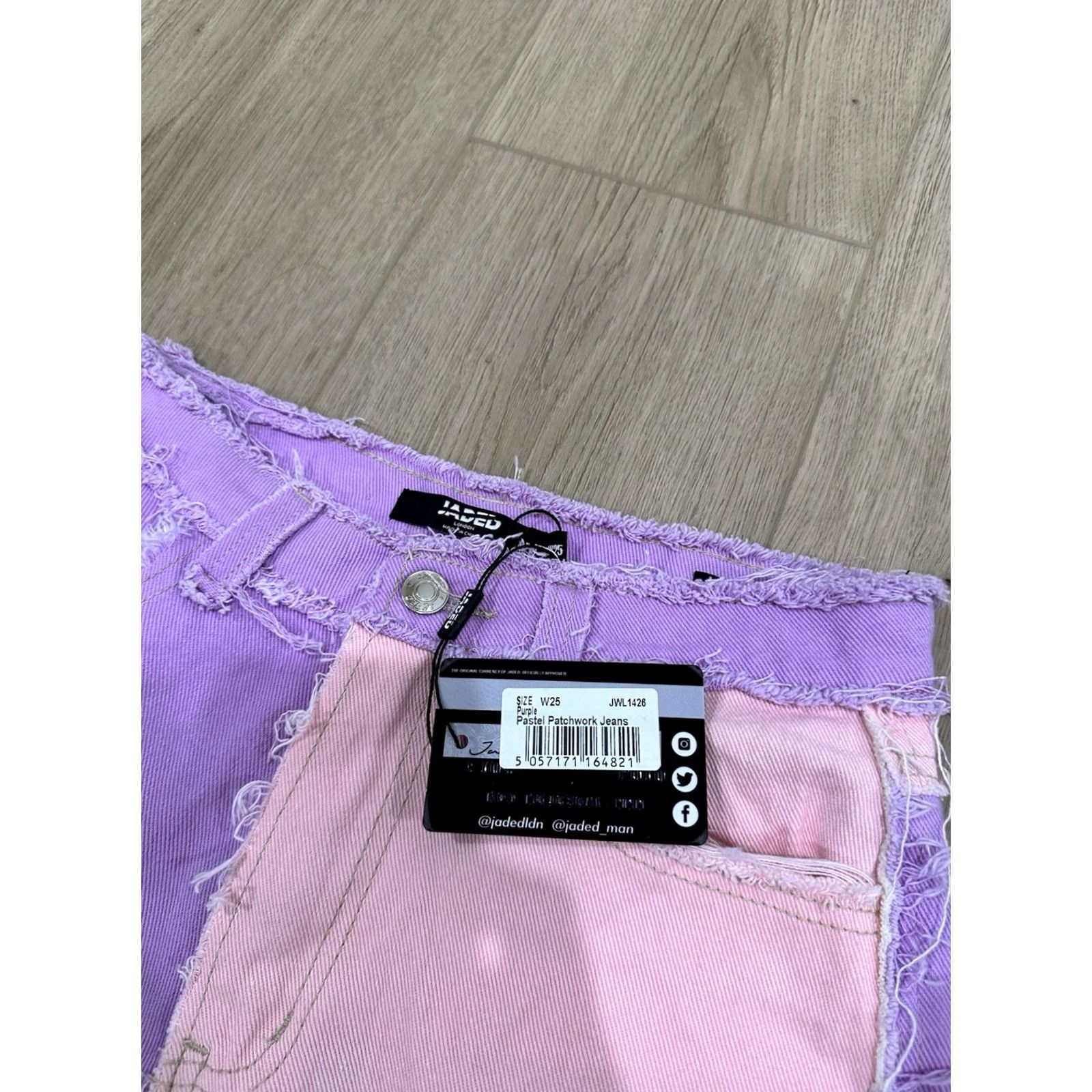 Jaded London NWT Jaded London Womens Jeans 25x31 Patchwork Boyfriend Denim Frayed Bottom Multicolor 25x31 Size 42" / US 20 - 7 Thumbnail