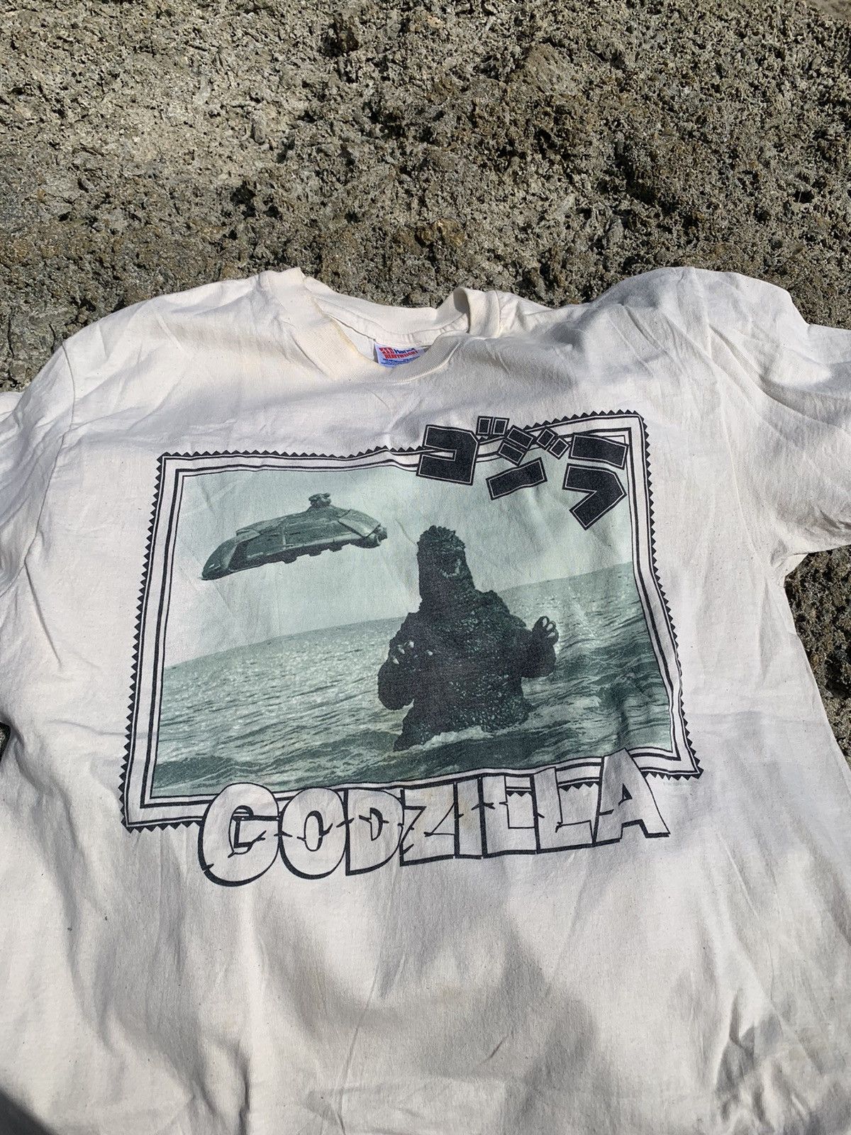 Vintage Vintage 90s Very Rare Godzilla Promo Movie Tee Erd Grunge Size US L / EU 52-54 / 3 - 3 Thumbnail