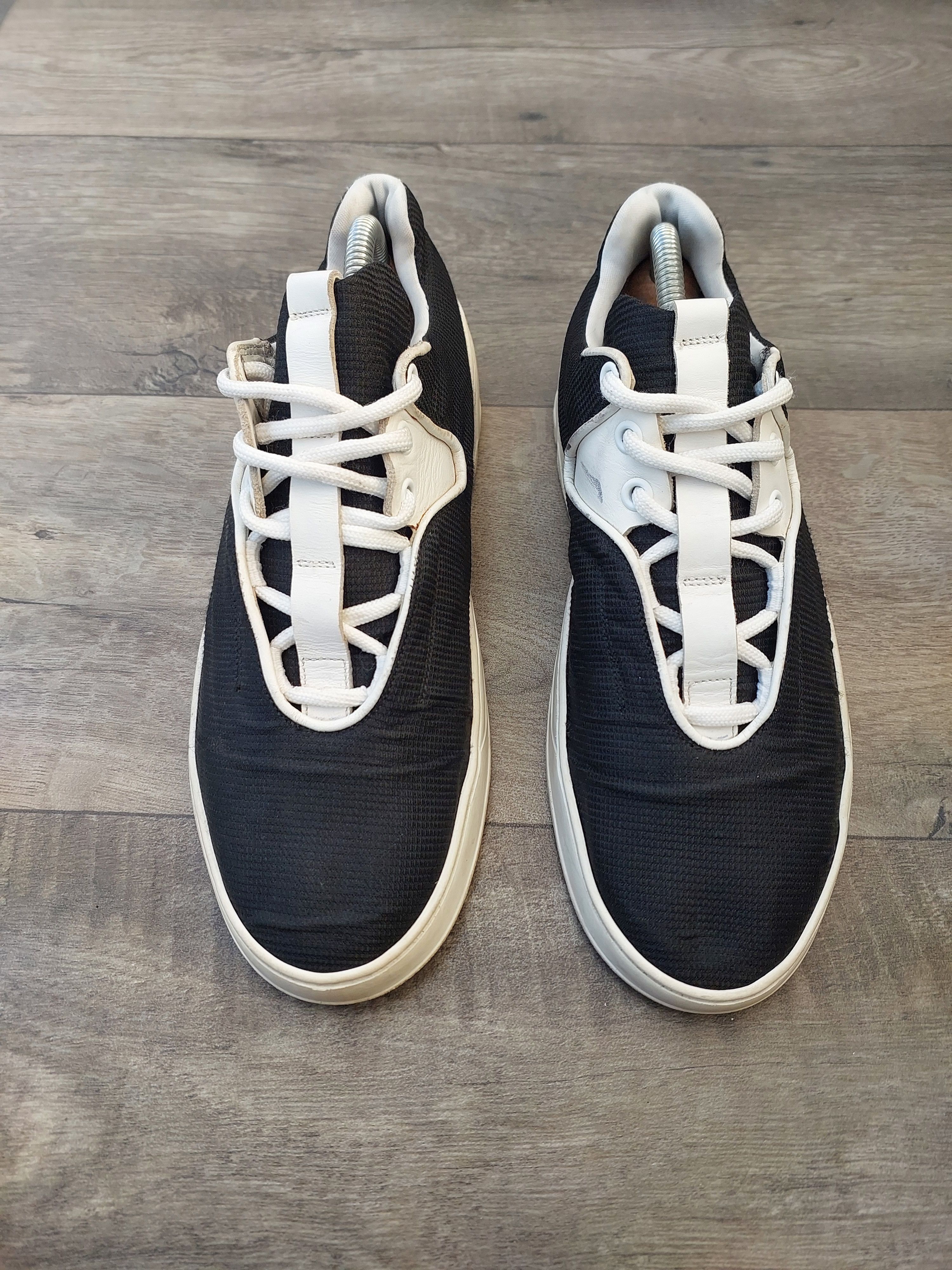 Dior Dior B17 Runner Trainers Sneakers Size US 7 / EU 40 - 1 Thumbnail