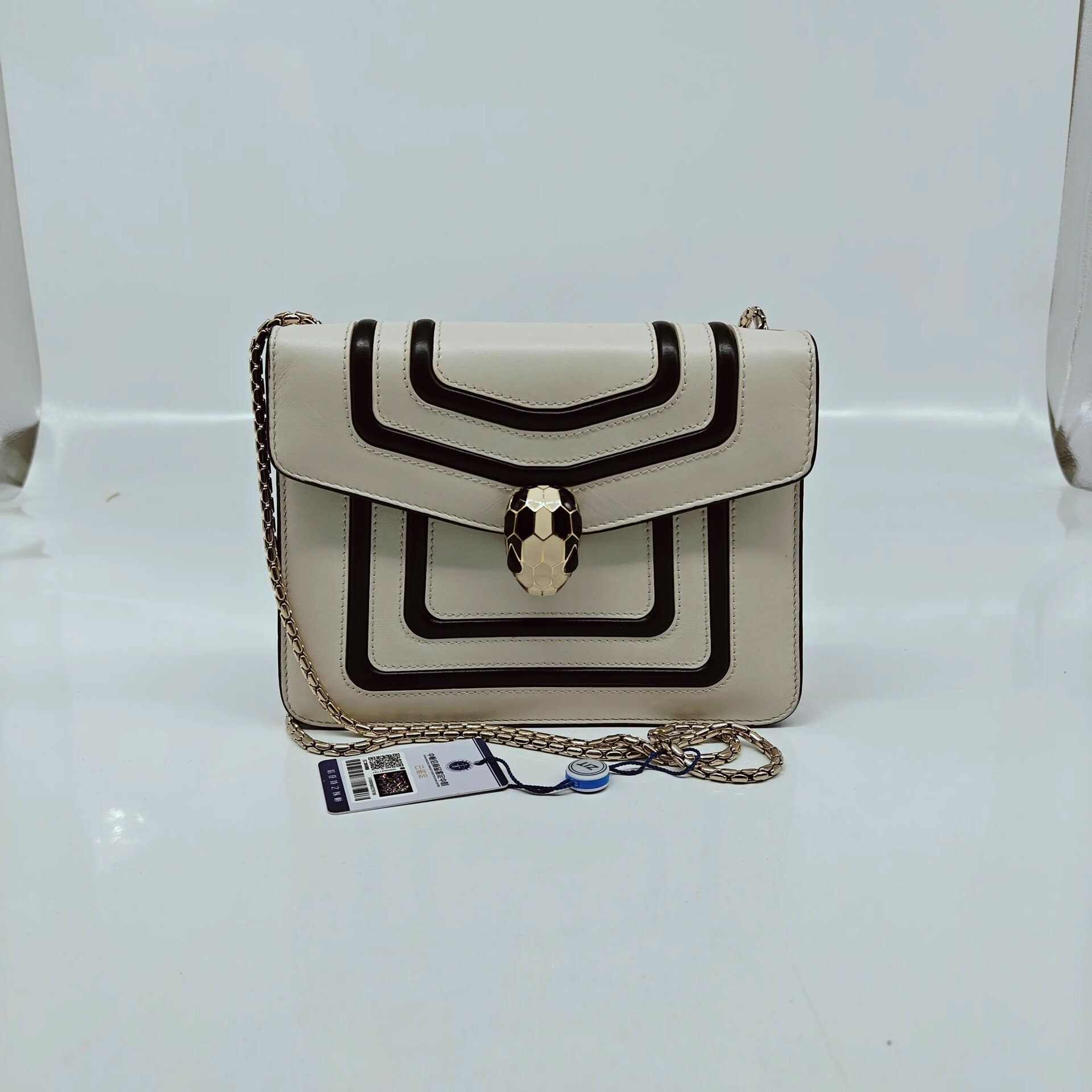 Bvlgari Pre-loved Bag Very good condition Size ONE SIZE - 1 Thumbnail