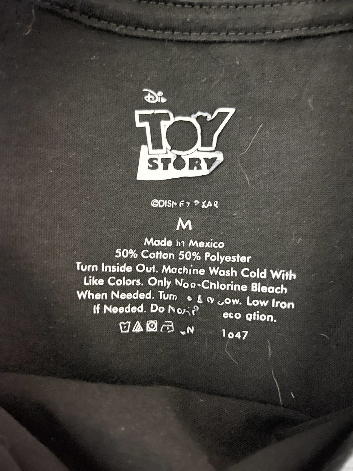 Disney STEAL! 2000 Toy Story Toy Story Pizza Planet Aliens Tee Size US M / EU 48-50 / 2 - 4 Thumbnail
