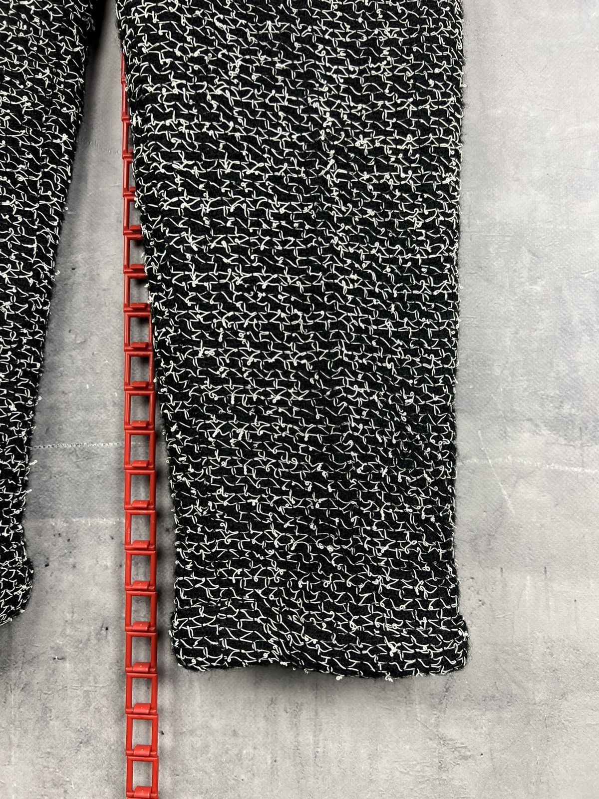 Chanel Chanel Wool Black Women’s Pants P11201V06481 Size 27" / US 4 / IT 40 - 4 Thumbnail