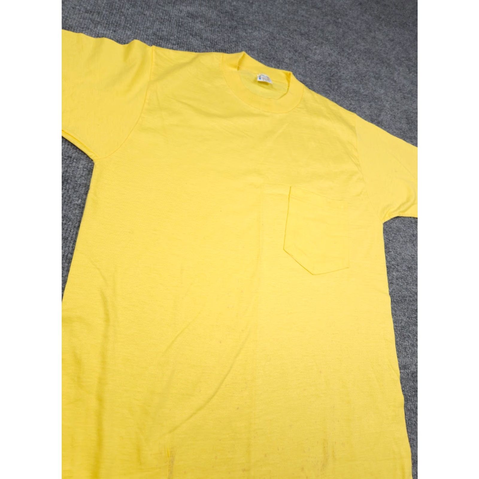 Penn VINTAGE Towncraft T-Shirt Pocket Tee Yellow Small Mens USA Pockets VTG Regular Crew Neck Short Sleeve Cotton Knit Brand Towncraft Shirt Size US S / EU 44-46 / 1 - 3 Thumbnail