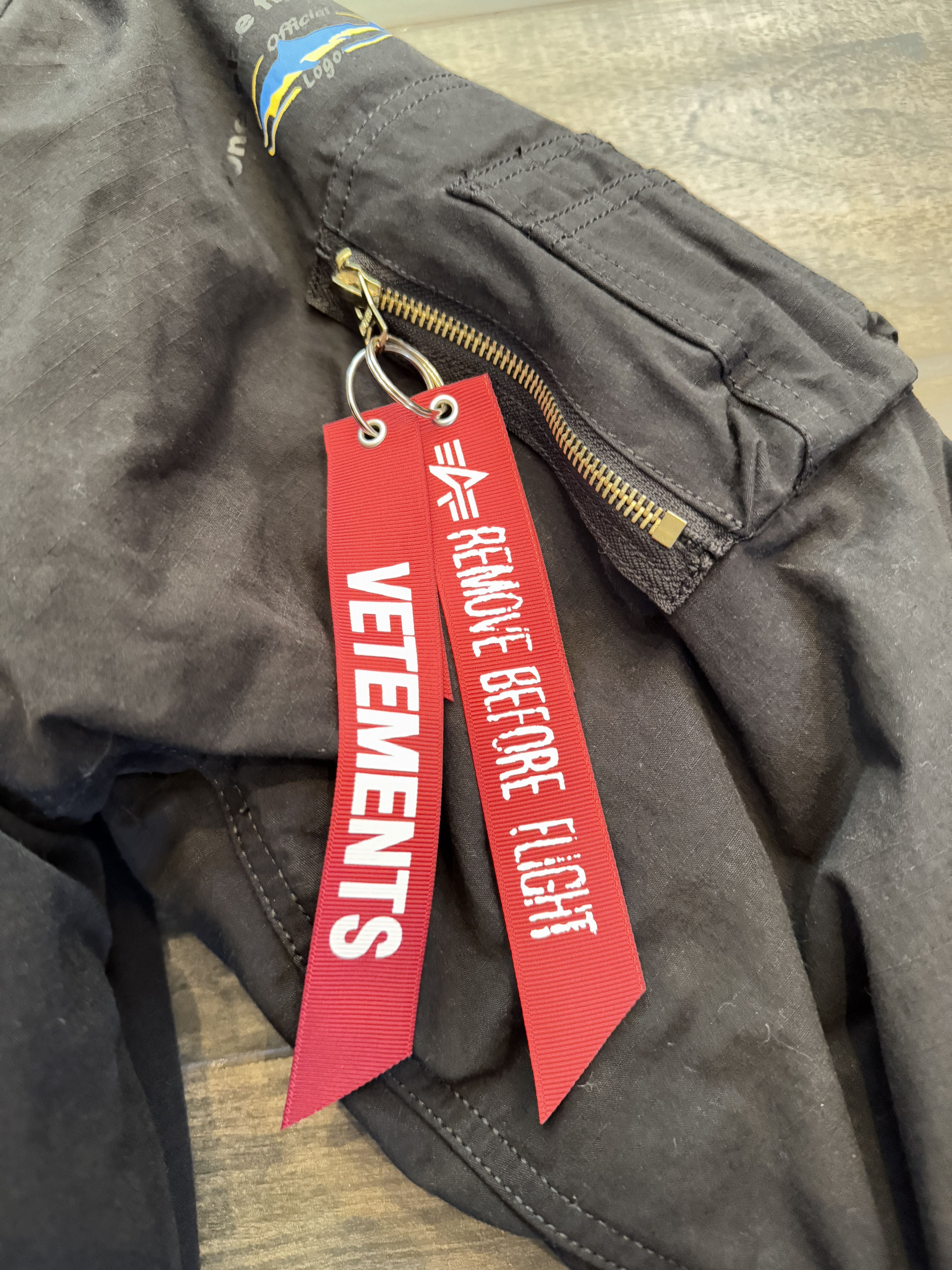 Alpha Industries × Vetements Vetements Alpha The Bulldog Spirit MA-1 Bomber Size XS Size US M / EU 48-50 / 2 - 15 Thumbnail