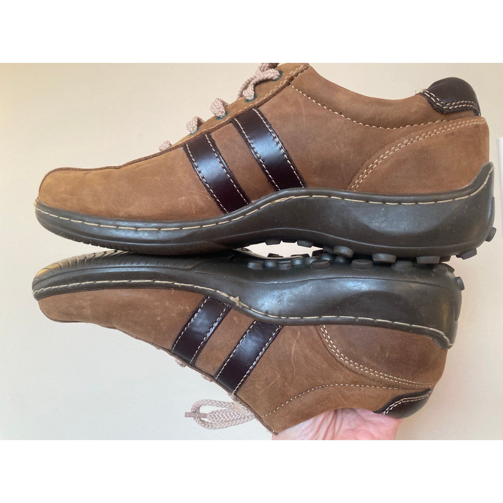 SKECHERS Y2K Skechers Vintage Brown Leather Lace Up Sneakers 8 Size US 8 / EU 41 - 4 Thumbnail