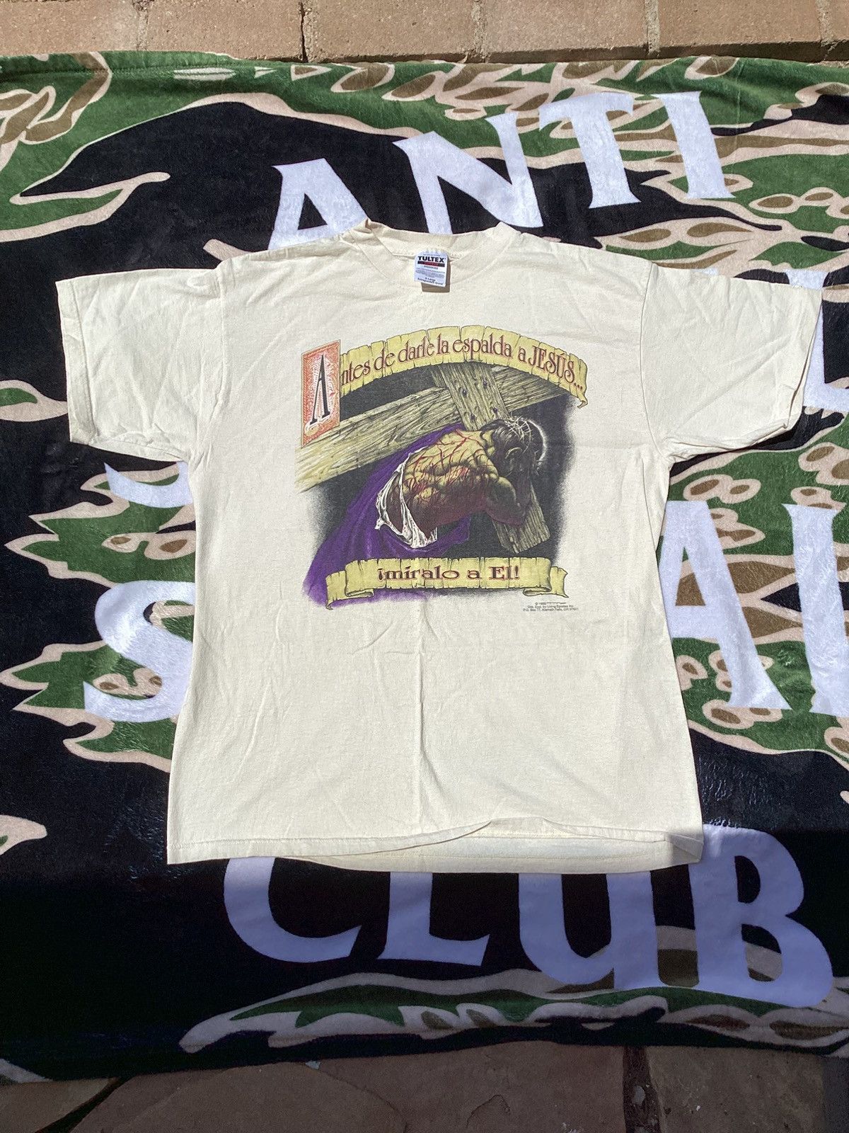 Tultex × Vintage Vtg 93 before turning your back on Jesus look at him SS Tee Size US XL / EU 56 / 4 - 1 Thumbnail