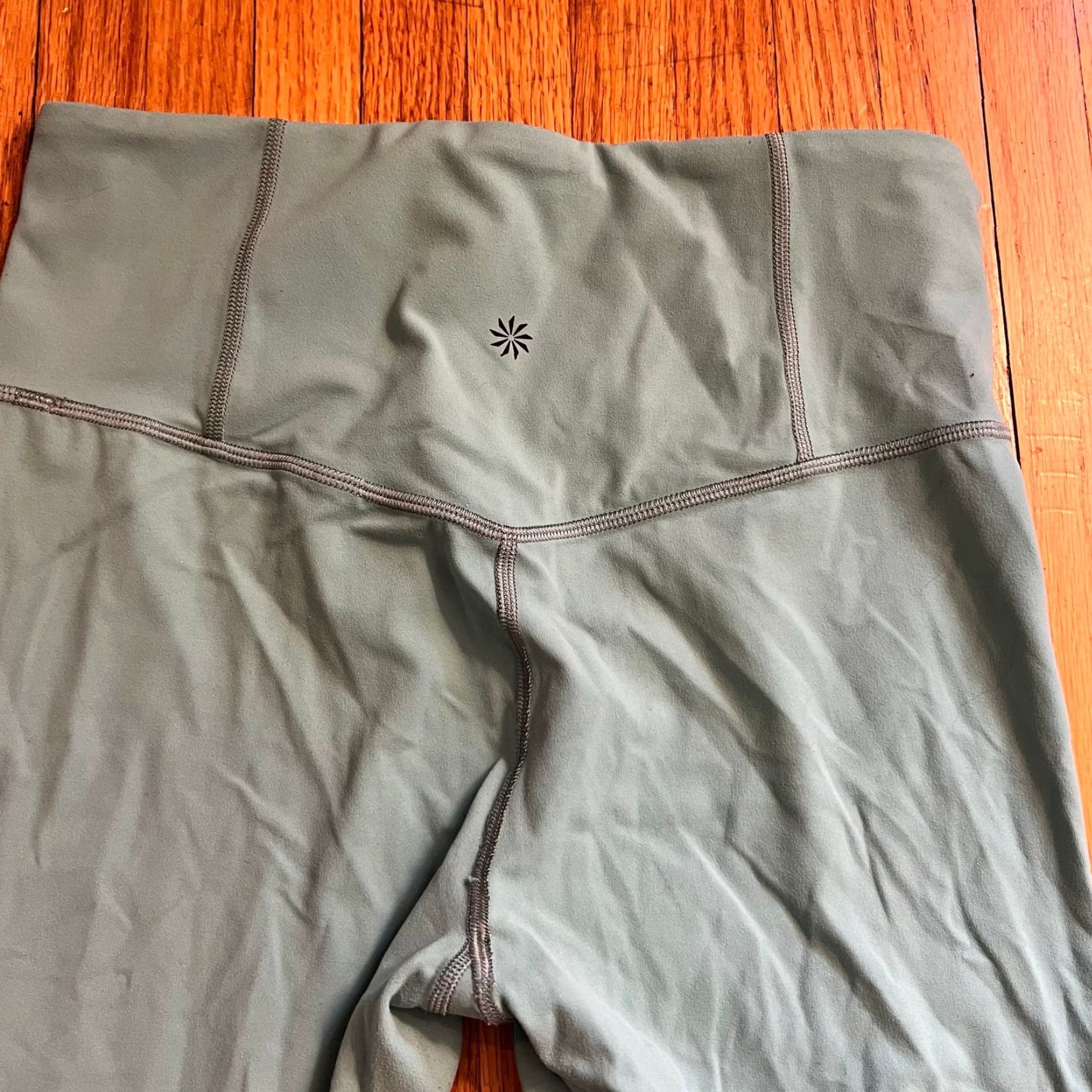Athleta Athleta Leggings Womens Medium Green Ulta High Rise Elation 7/8 Tight Size 32" / US 10 / IT 46 - 2 Thumbnail