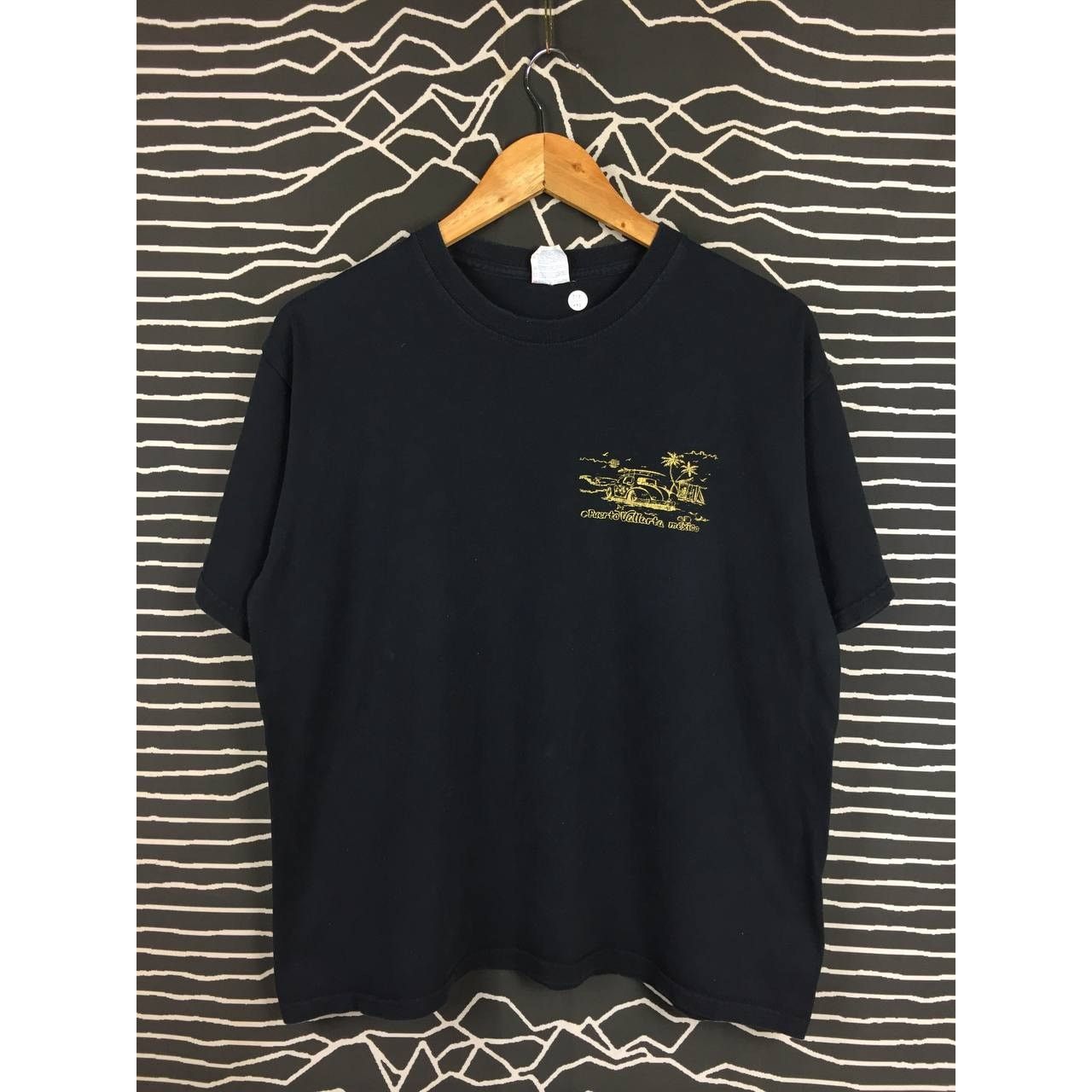 Vintage Vtg Puerto Vallarta Mexico Volkswagen Beetle Beach Vibes Tee Size US L / EU 52-54 / 3 - 5 Thumbnail