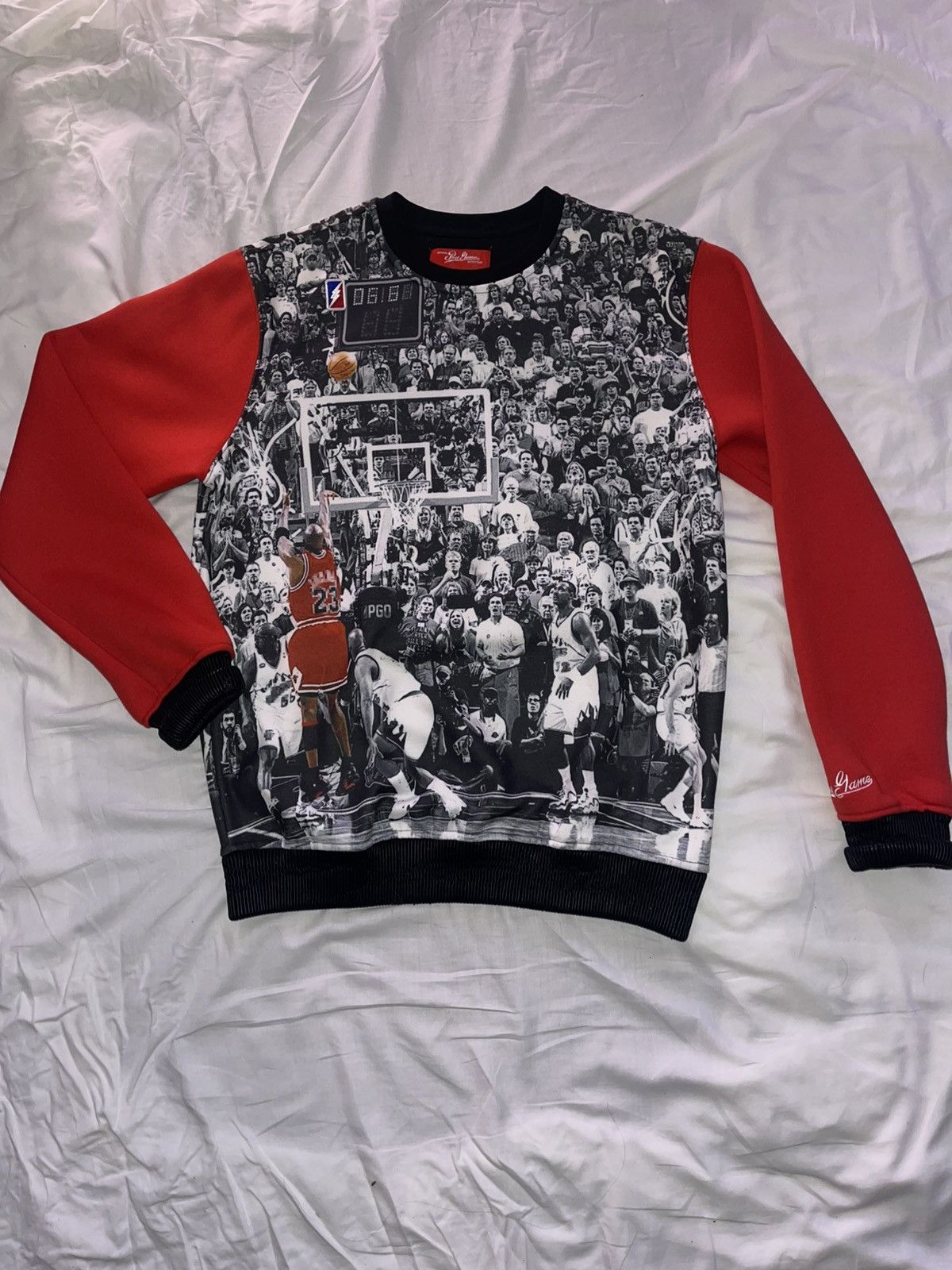 Post Game Post Game - Men’s - Michael Jordan The Shot Crew Neck-New-XL Size US XL / EU 56 / 4 - 1 Thumbnail